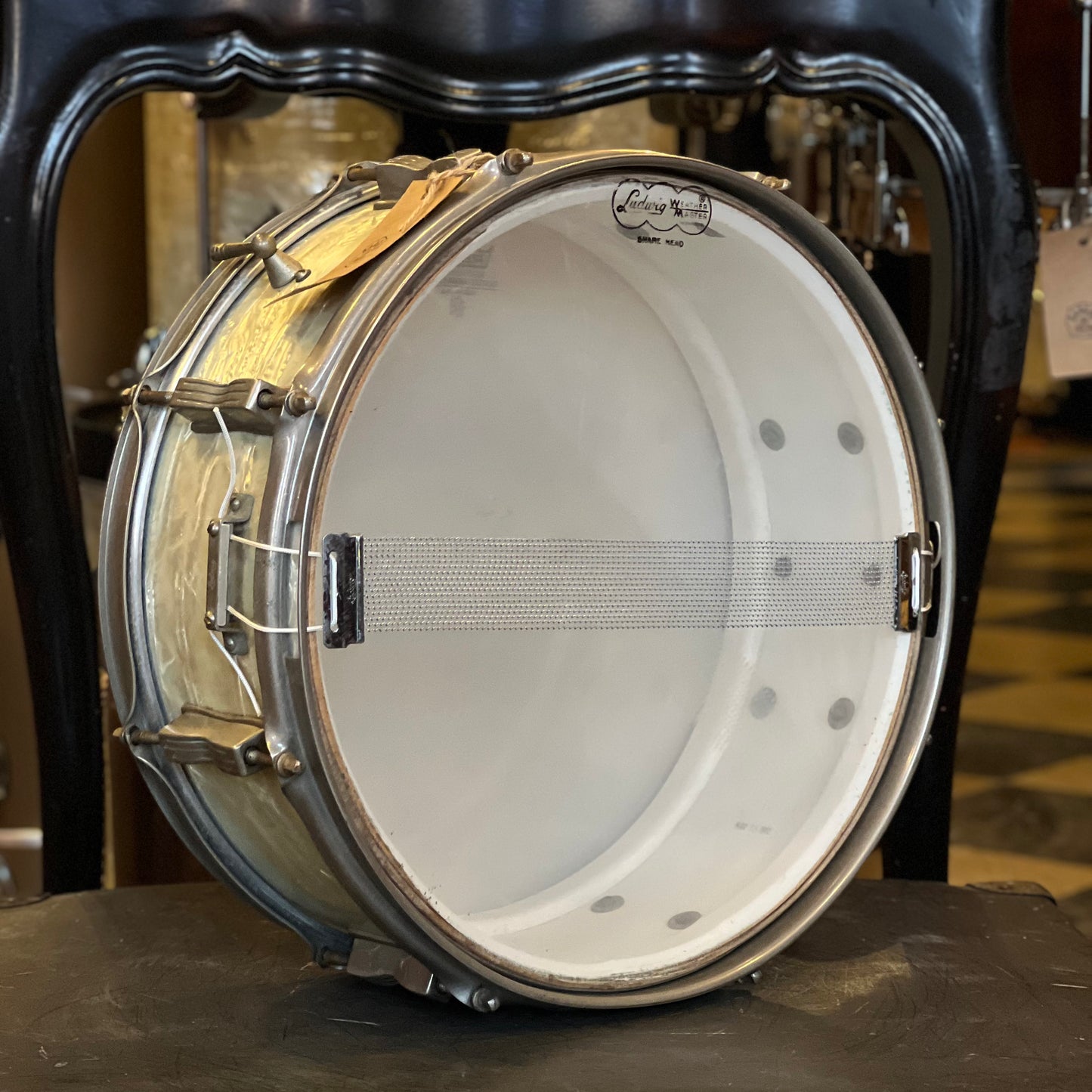 VINTAGE 1965 Ludwig 5.5x14 Jazz Festival in White Marine Pearl