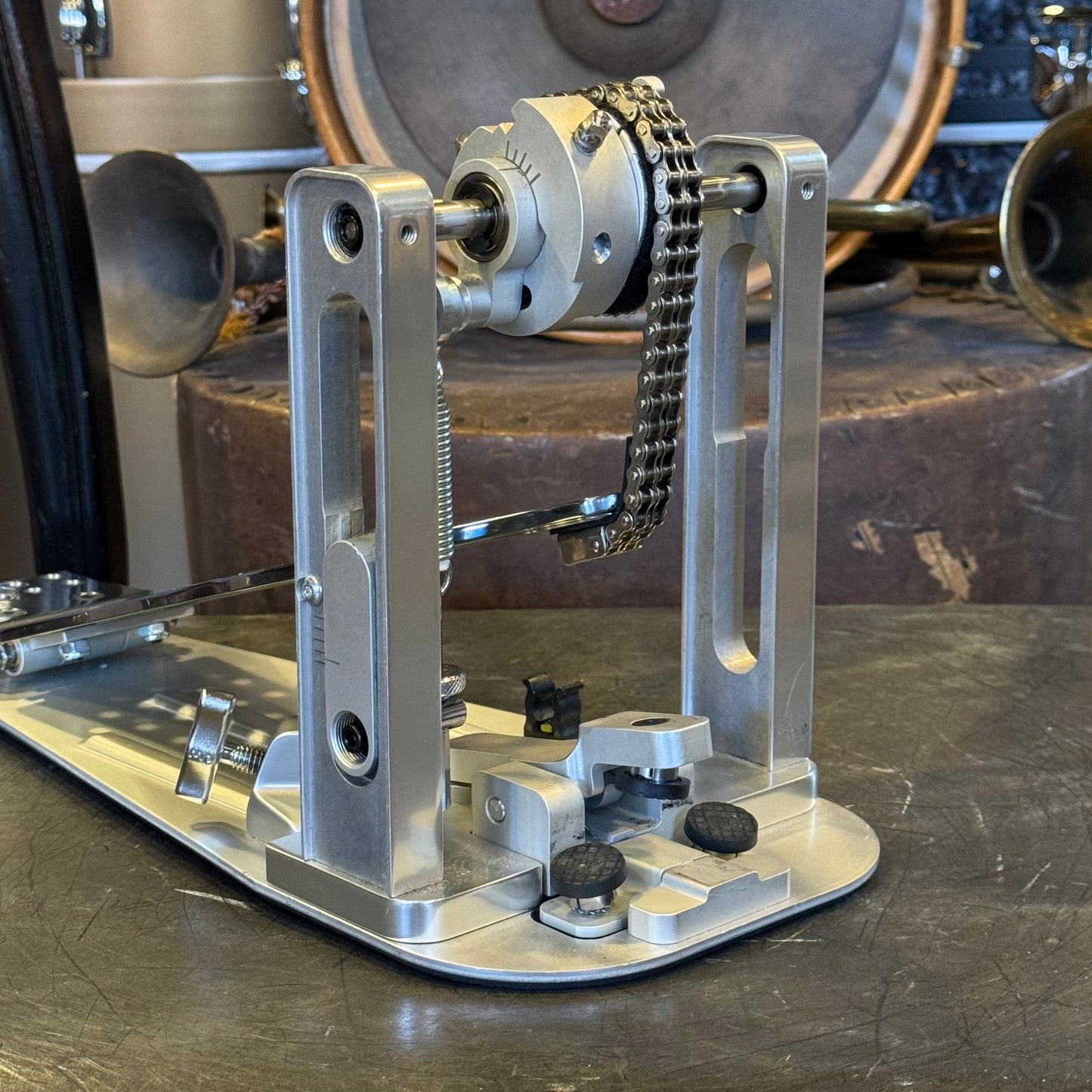 USED DW MCD Chain Drive Single Bass Drum Pedal