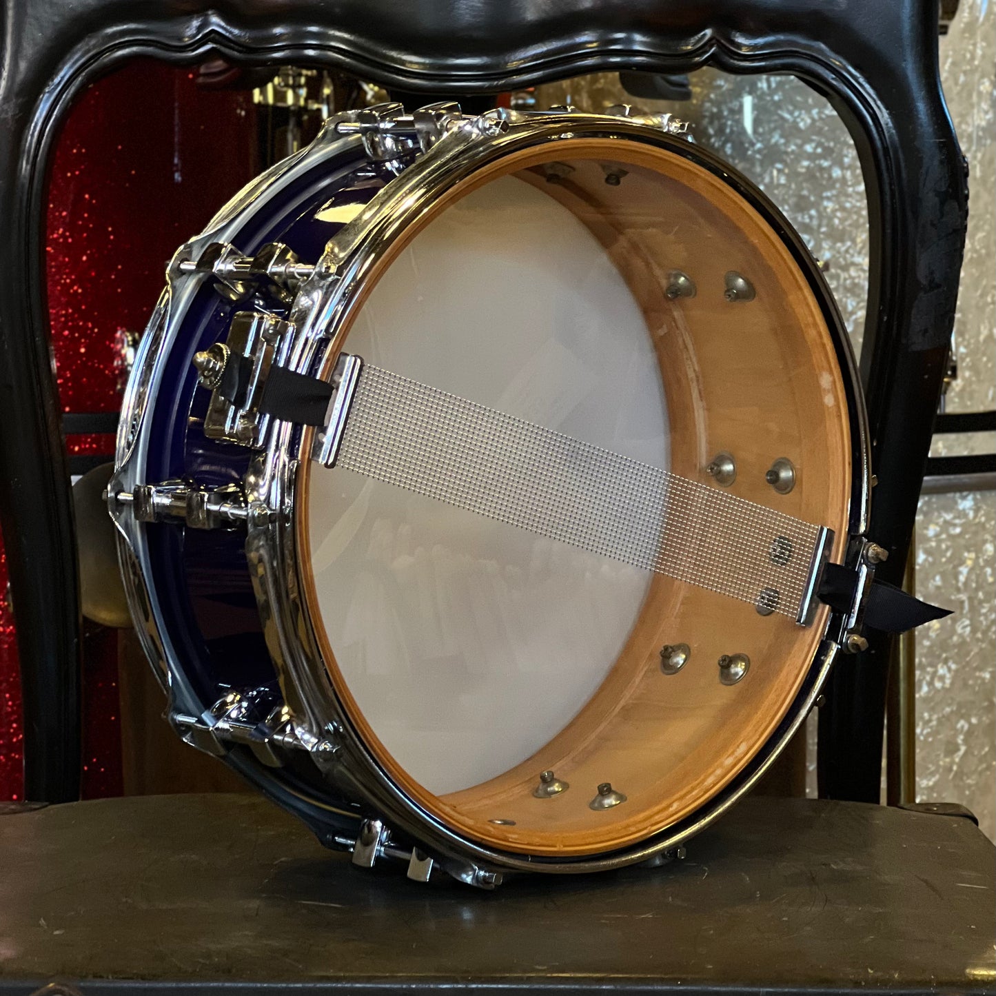 USED 1990's 5.5x14 Premier Signia Maple Snare Drum in Blue Sapphire Lacquer