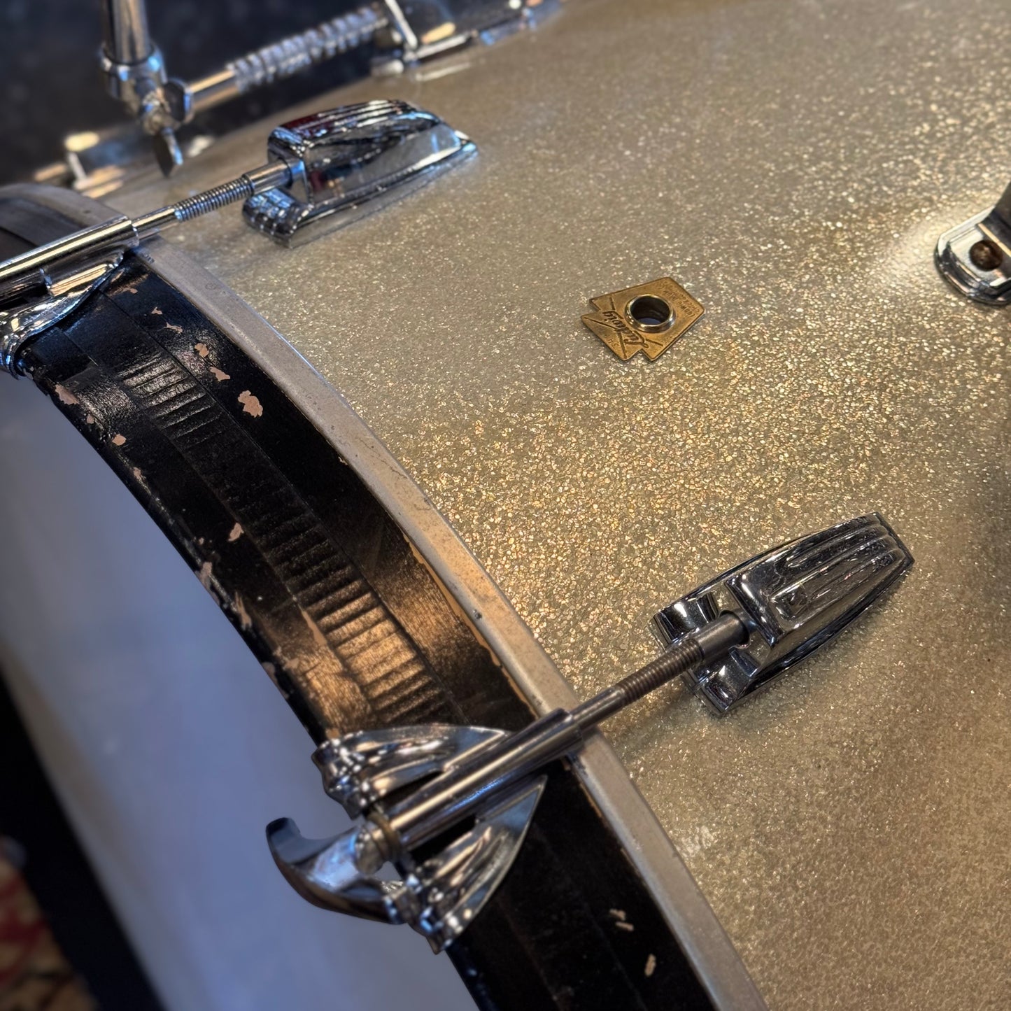 VINTAGE 1960's Ludwig Classic Outfit in Silver Sparkle w/ LM400 Supraphonic - 14x22, 9x13, 16x16, 5x14