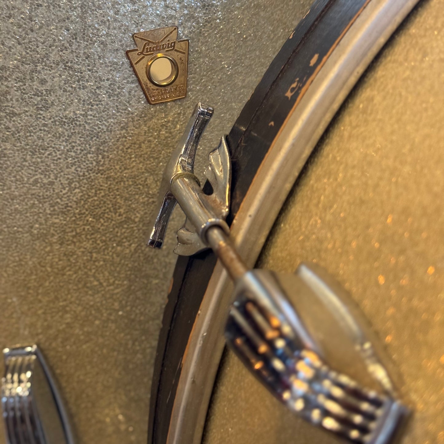 VINTAGE 1960's Ludwig Classic Outfit in Silver Sparkle w/ LM400 Supraphonic - 14x22, 9x13, 16x16, 5x14