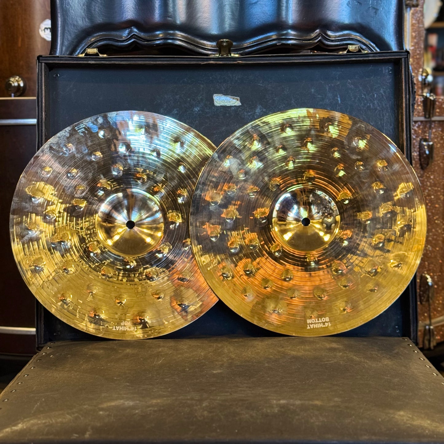 NEW Name Brand 14" Dual Hats - 950/1010g