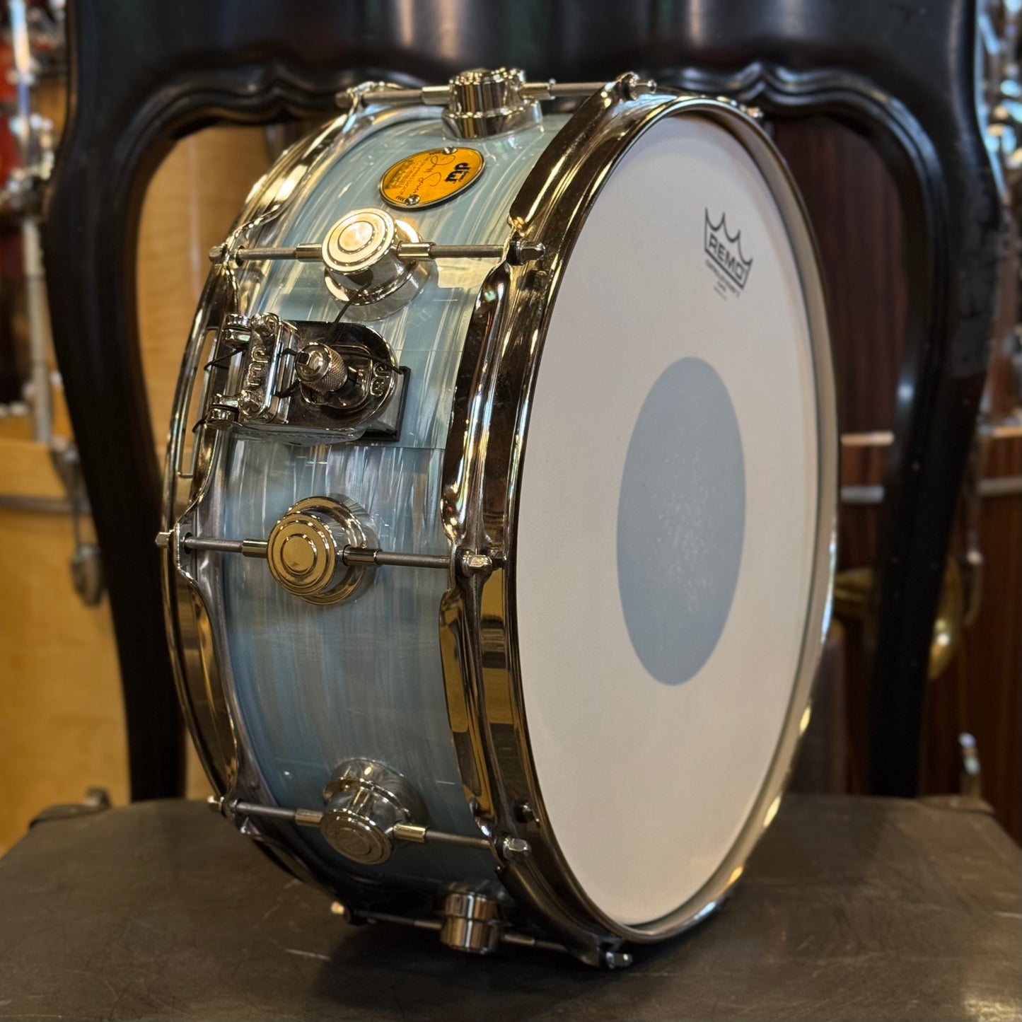 USED DW 5x14 Collector's Jazz Maple Gum Snare Drum in Pale Blue Oyster w/ Nickel Hardware