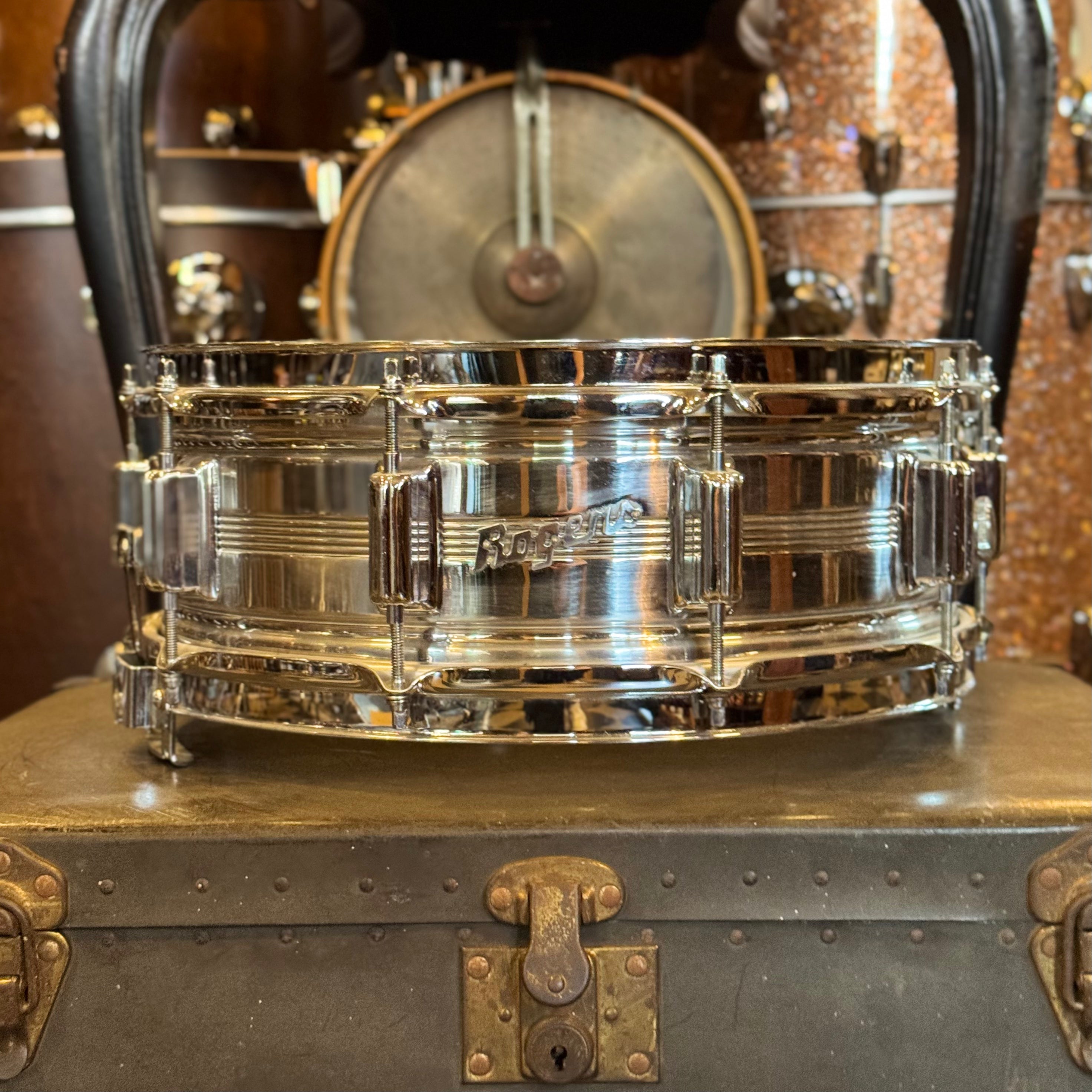 VINTAGE 1960's Rogers 5x14 Chrome over Brass Dynasonic – Badges