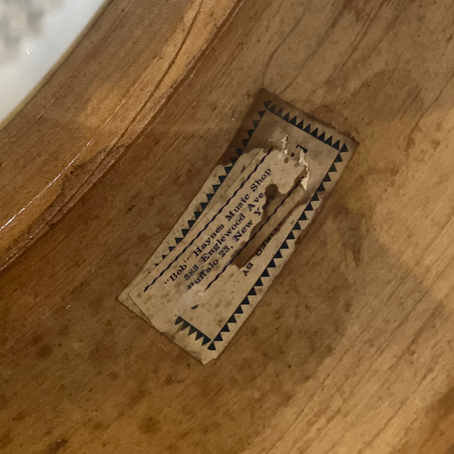 VINTAGE 1930's-40's Slingerland 6.5x14 Radio King in White Marine Pearl w/ Three Point Strainer