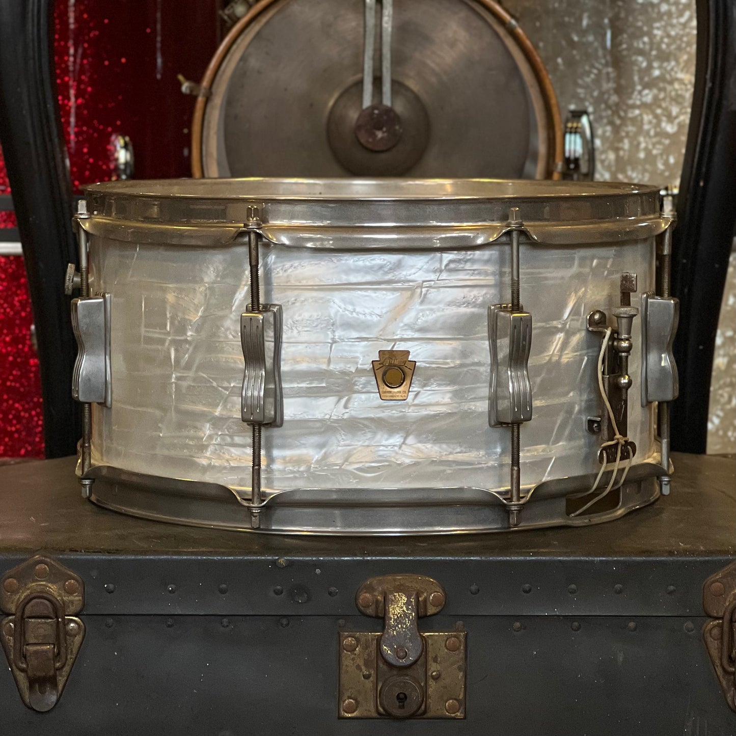 VINTAGE 1959-63 Ludwig Pre-Serial 6.5x14 In White Marine Pearl