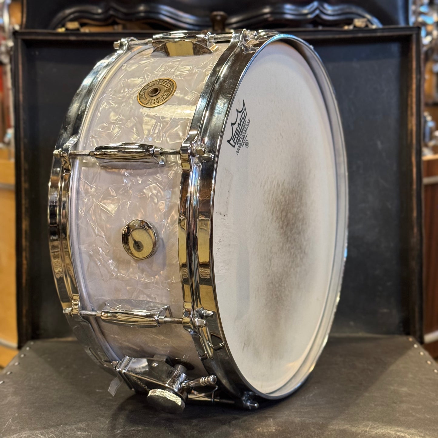 VINTAGE 1960's Gretsch 5.5x14 Round Badge Name Band Snare Drum in White Marine Pearl
