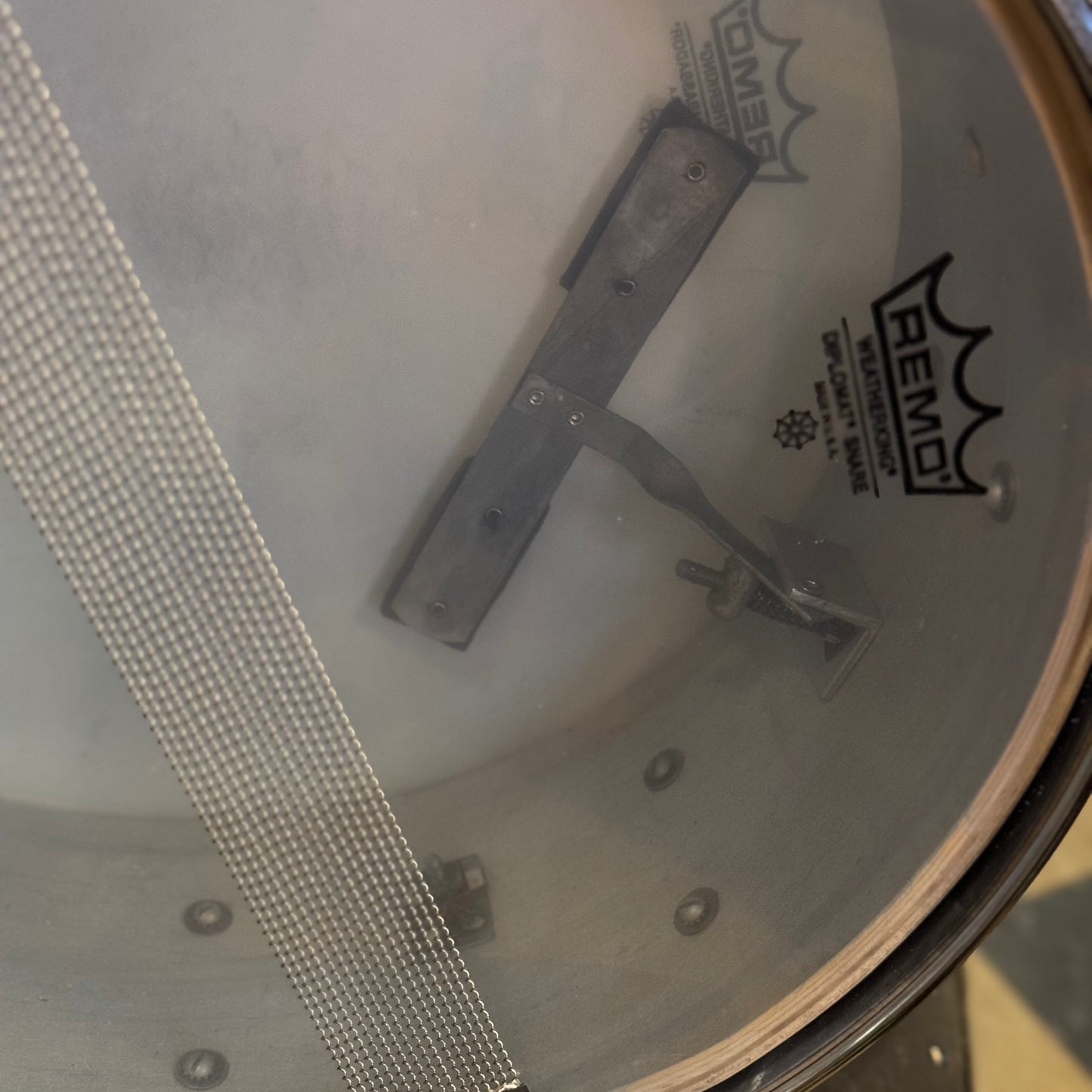 VINTAGE 1960's Gretsch 5.5x14 Round Badge Name Band Snare Drum in White Marine Pearl