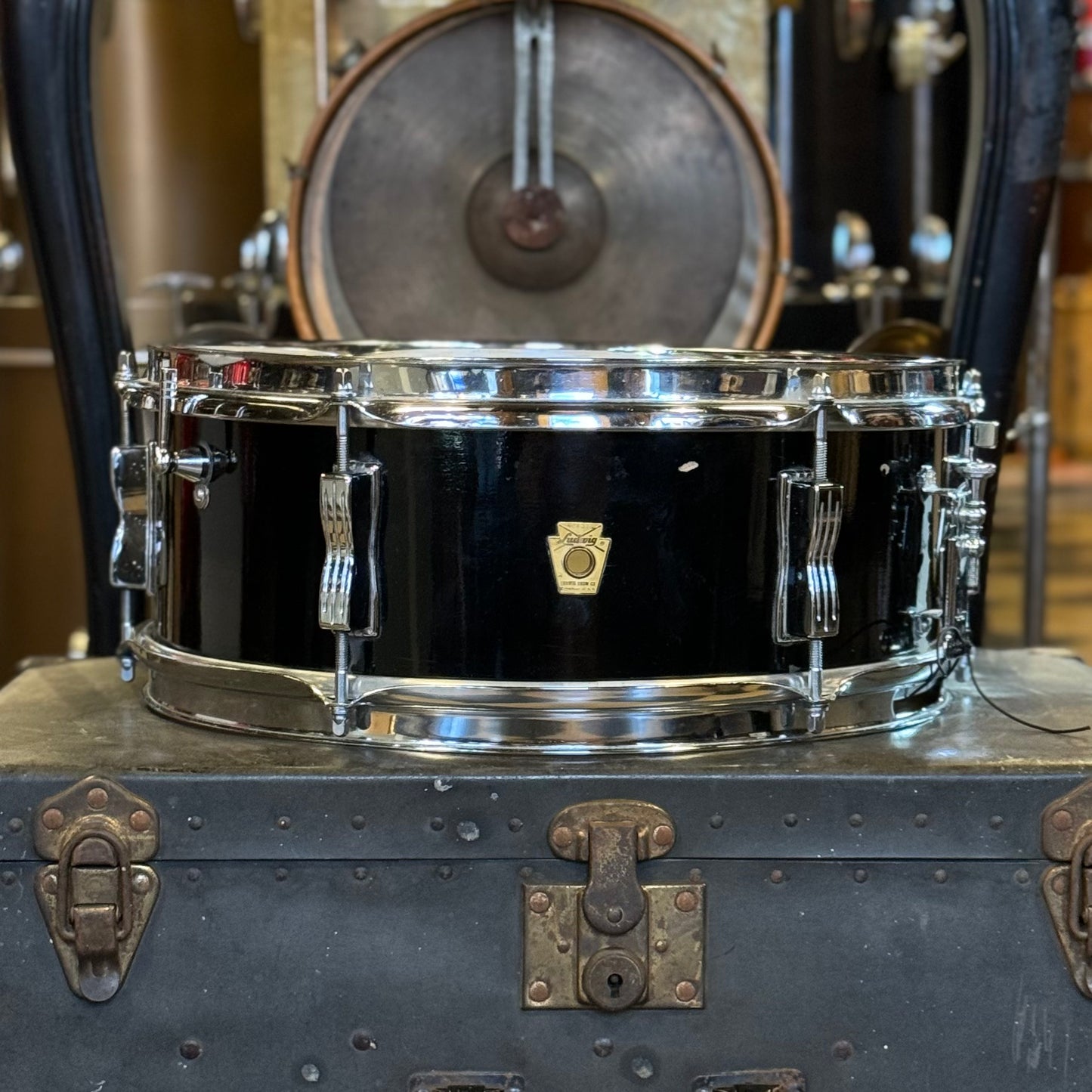 VINTAGE 1960's Ludwig 5x14 Pioneer 6-Lug Snare Drum in Black Duco