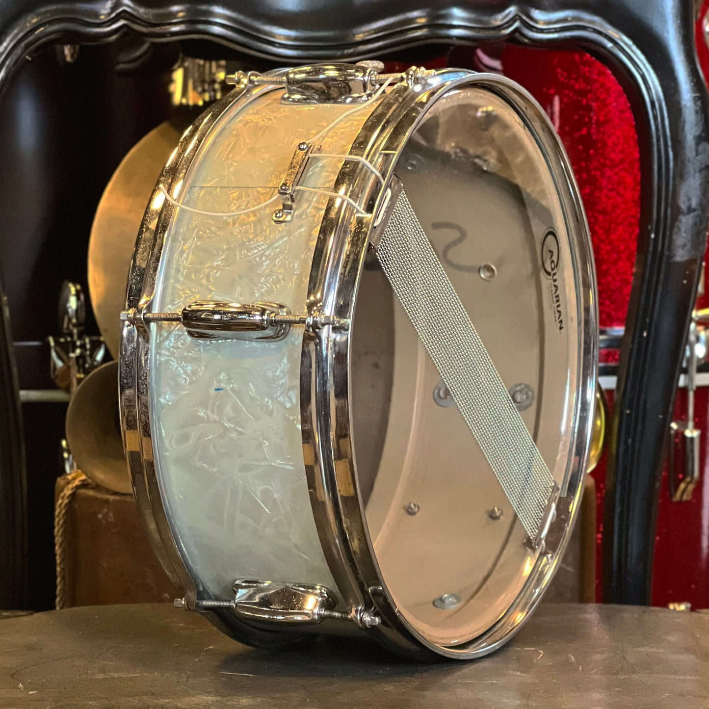 VINTAGE 1960's Slingerland 5.5x14 No. 161 Deluxe Student Model Snare Drum in White Marine Pearl