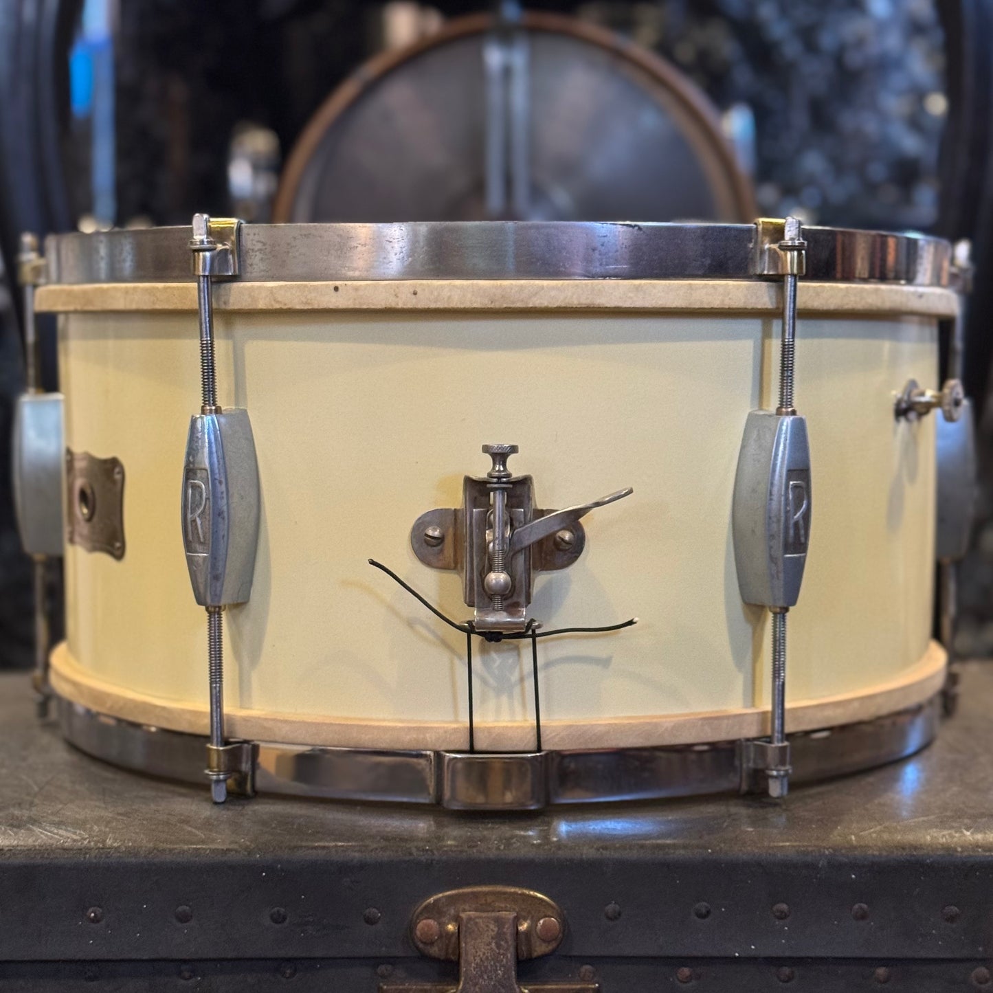 VINTAGE 1940's Joseph Rogers & Sons "Daisy Brand" Model 6 Lug Snare Drum in White Enamel