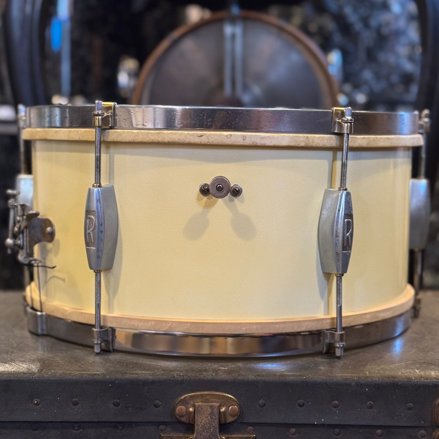 VINTAGE 1940's Joseph Rogers & Sons "Daisy Brand" Model 6 Lug Snare Drum in White Enamel