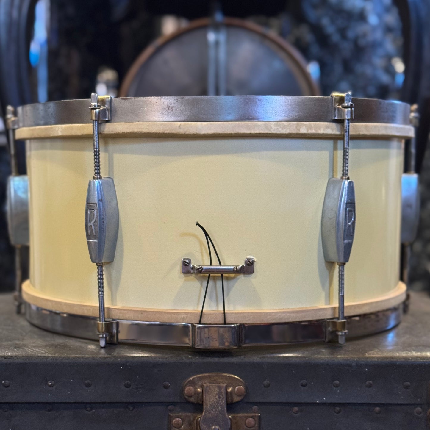 VINTAGE 1940's Joseph Rogers & Sons "Daisy Brand" Model 6 Lug Snare Drum in White Enamel