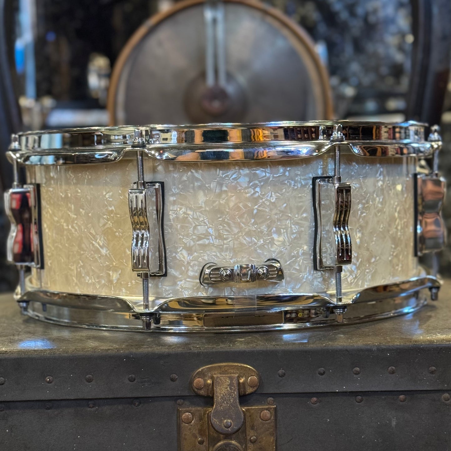 USED Ludwig 5.5x14 "Retro Build" Classic Oak Snare Drum in Vintage White Marine