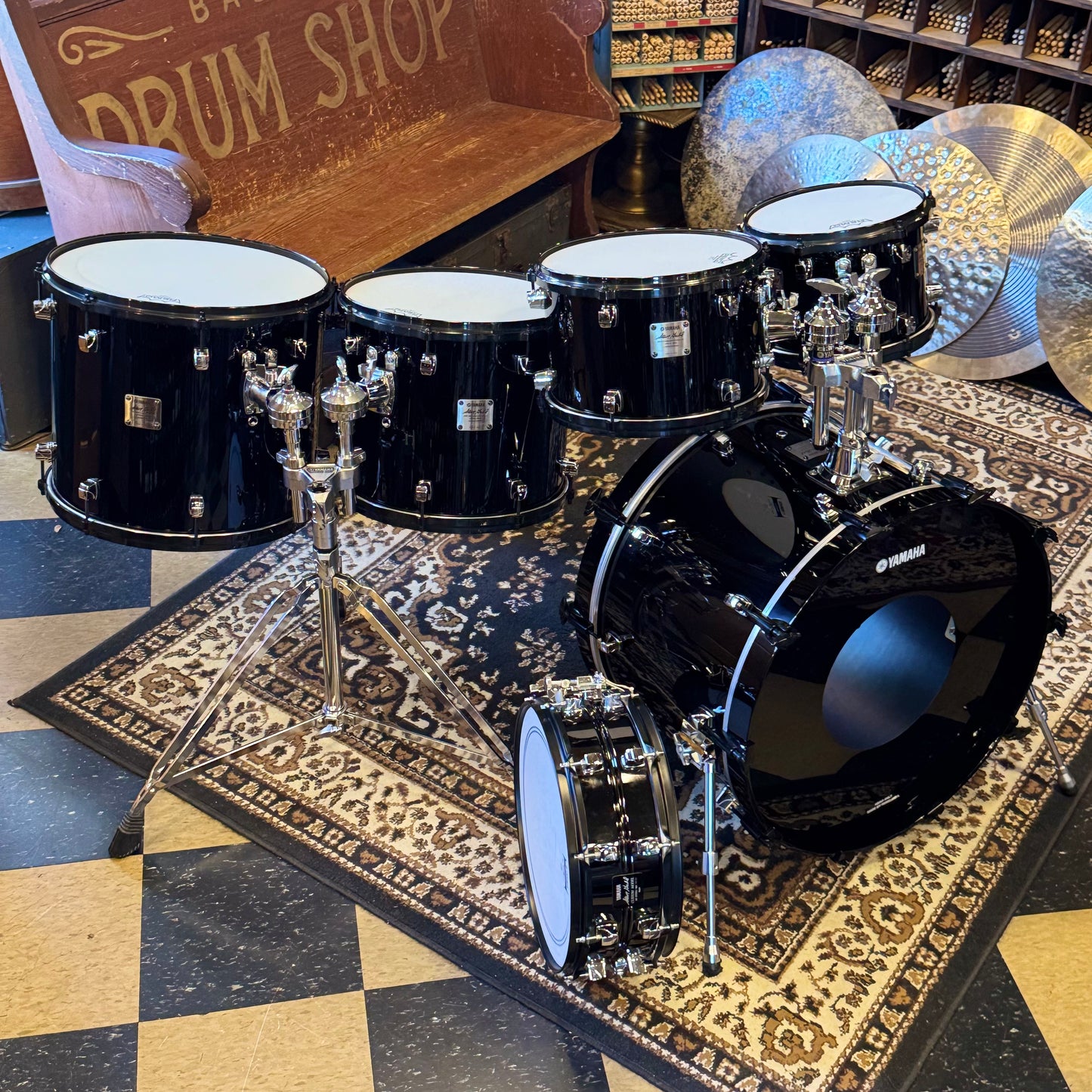 LIMITED EDITION Yamaha No. 35/100 Steve Gadd 30th Anniversary Drum Set in Piano Black Gloss w/ Steve Gadd Snare Drum - 14x22,