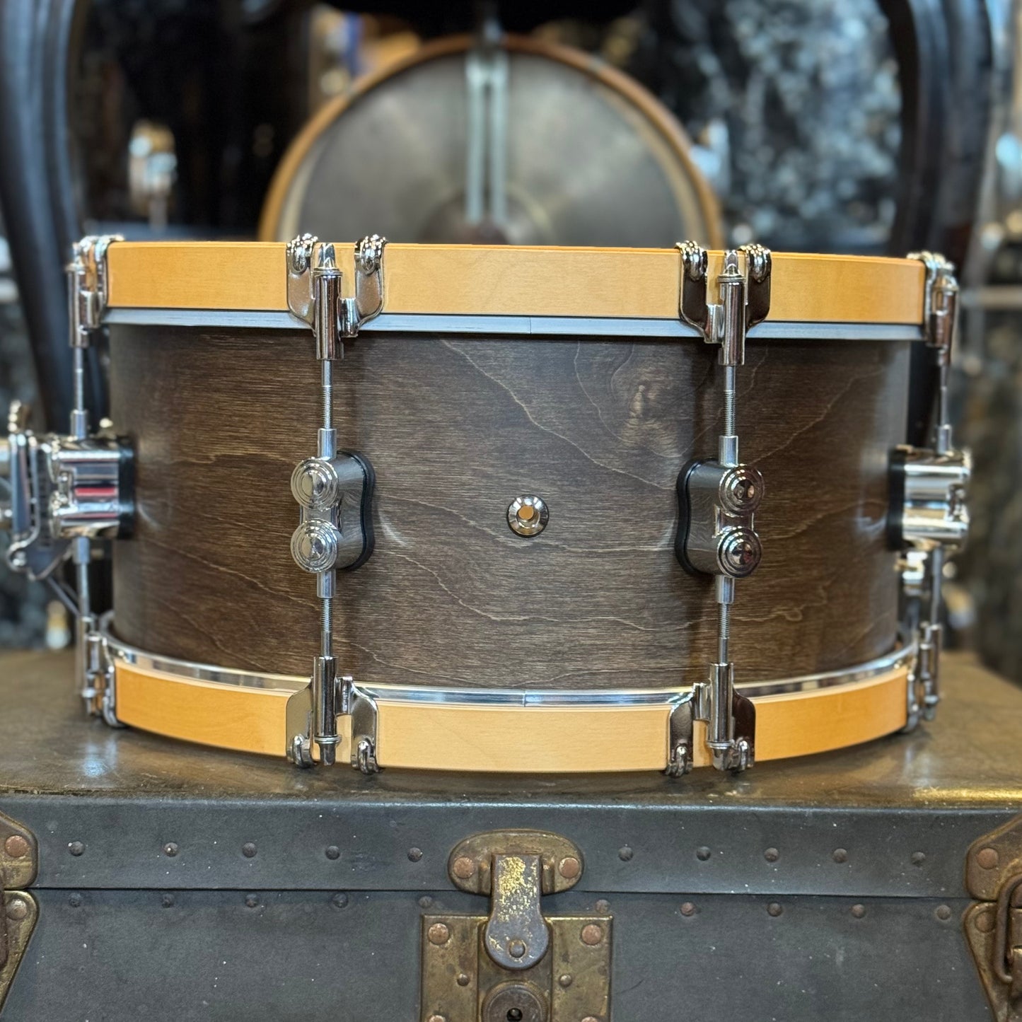 NEW PDP 6.5x14 Concept Maple Classic Wood Hoop Snare Drum in Walnut w/ Natural Hoops