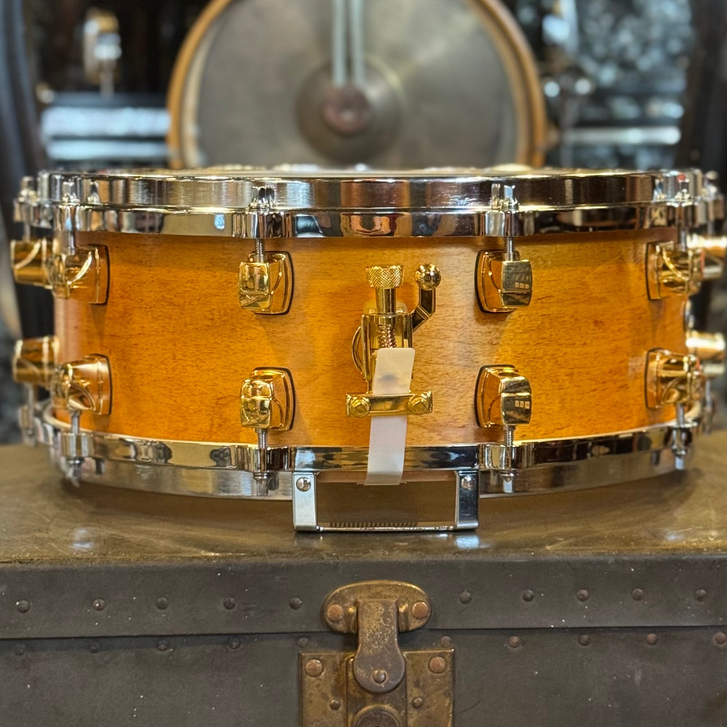 USED Yamaha 5.5x14 Maple Custom Snare Drum in Vintage Natural