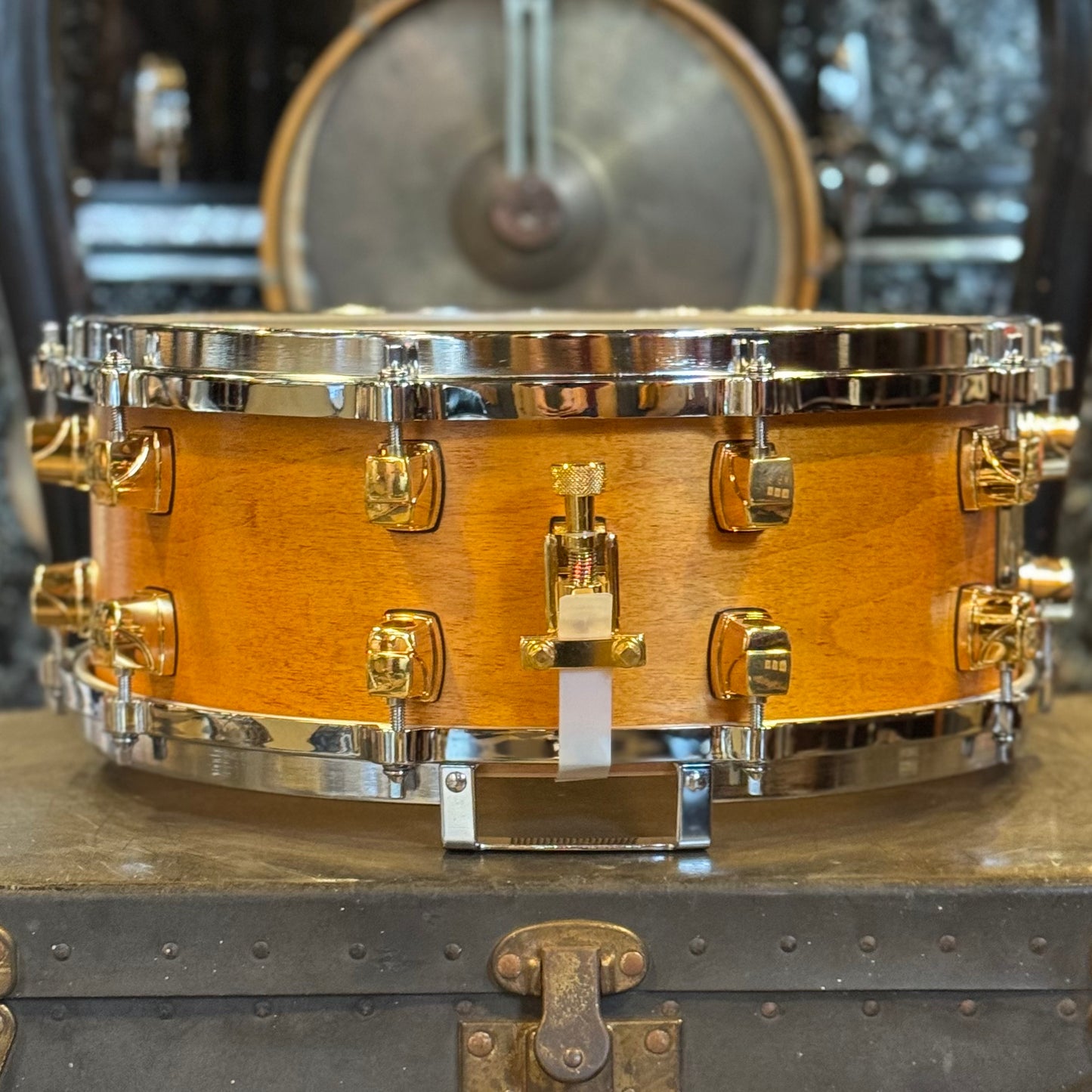 USED Yamaha 5.5x14 Maple Custom Snare Drum in Vintage Natural