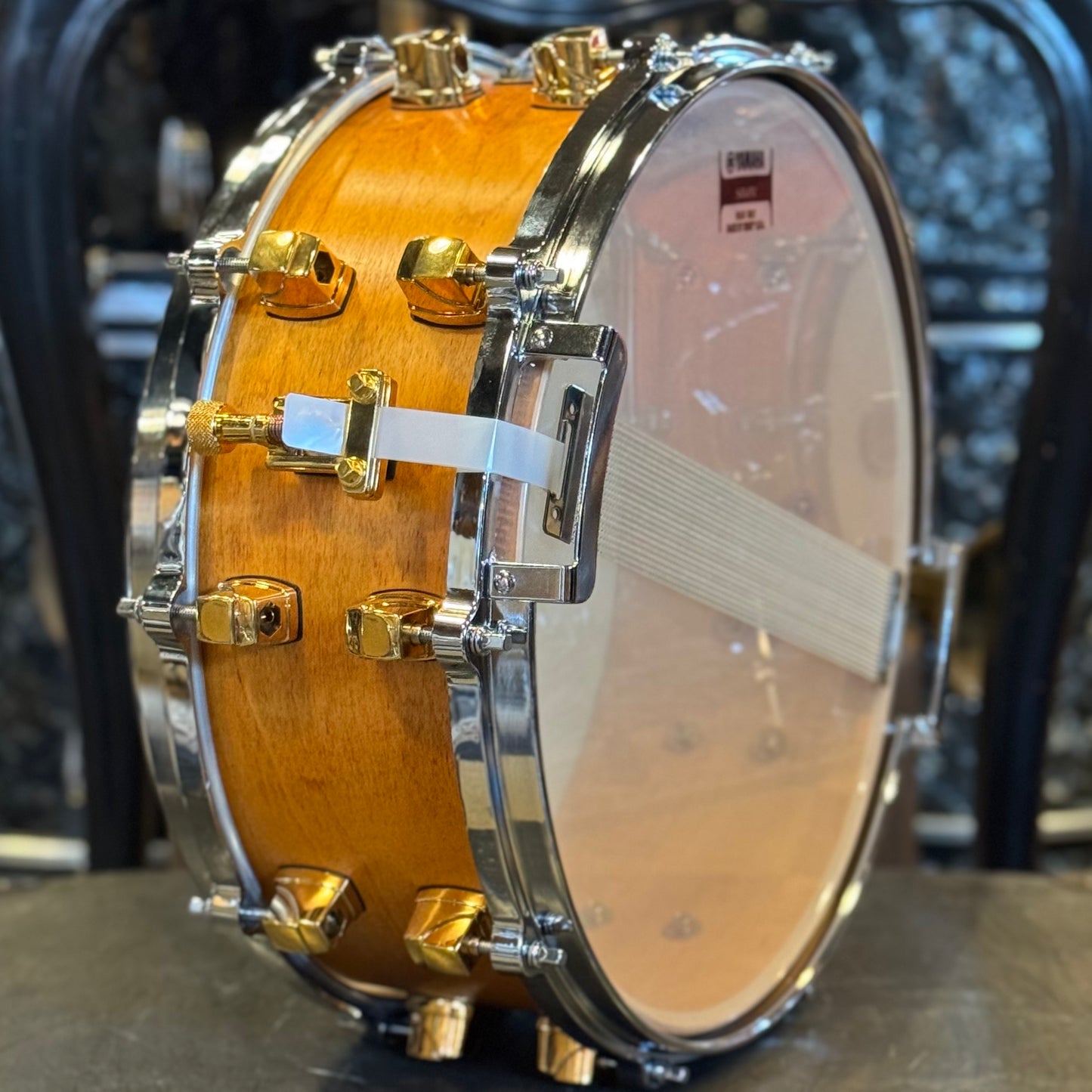 USED Yamaha 5.5x14 Maple Custom Snare Drum in Vintage Natural