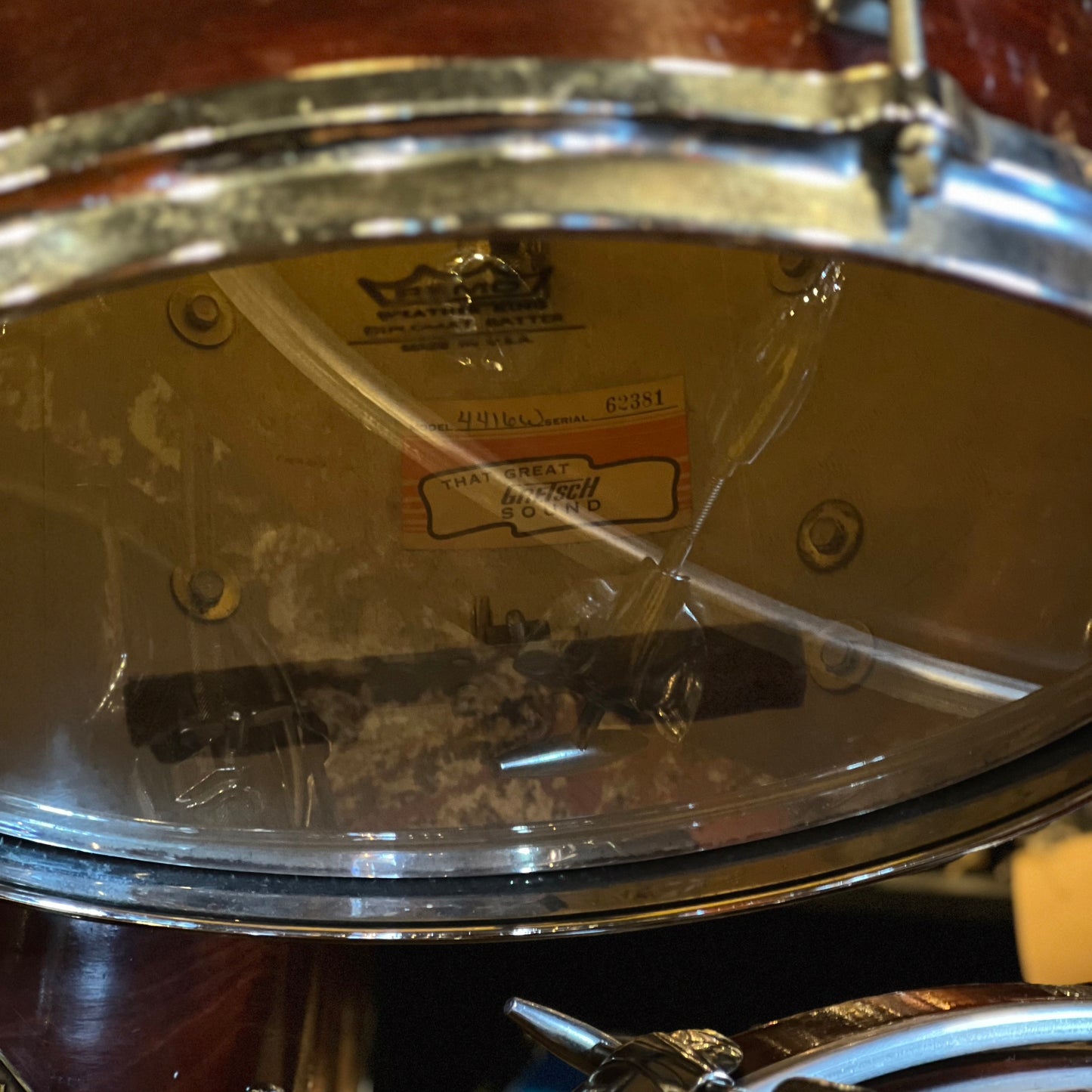 VINTAGE 1971-72 Gretsch Stop Sign Badge Drum Set in Walnut Gloss - 20/12/13/14