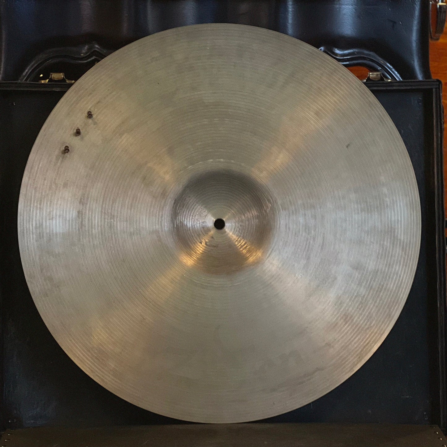 USED ZIldjian 19" A. Armand "Beautiful Baby" Ride Cymbal w/ Three Factory Rivets - 1812g