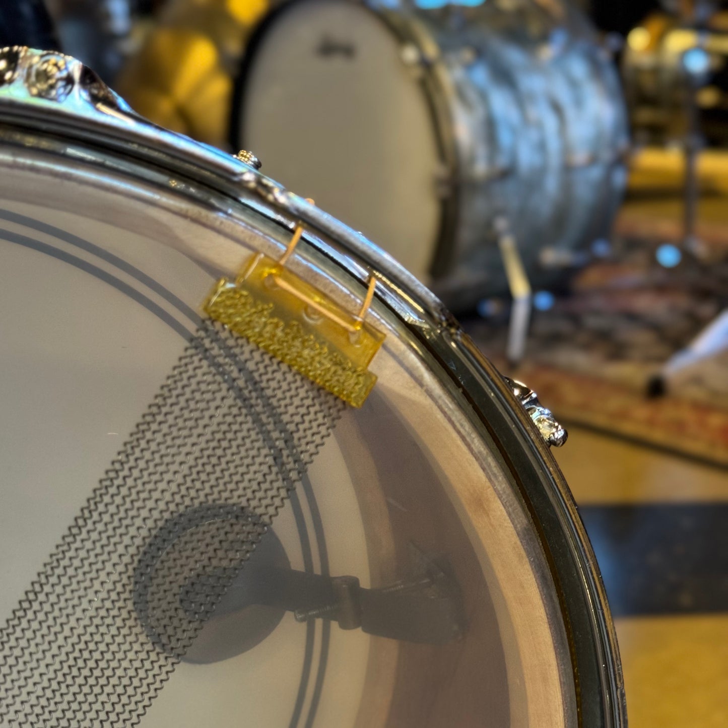 VINTAGE 1950's Ludwig 5.5x14 Transition Badge Snare Drum in Sky Blue Pearl
