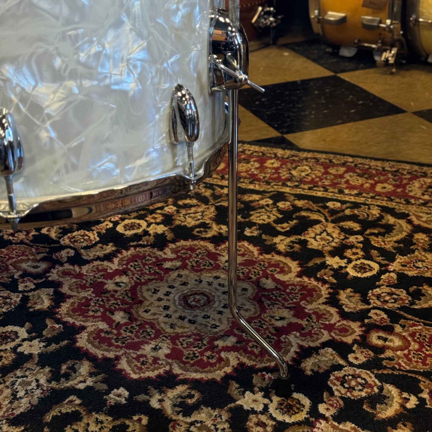 VINTAGE 1970's Slingerland Modern Solo Outfit in White Marine Pearl - 14x22, 8x12, 9x13, 14x16