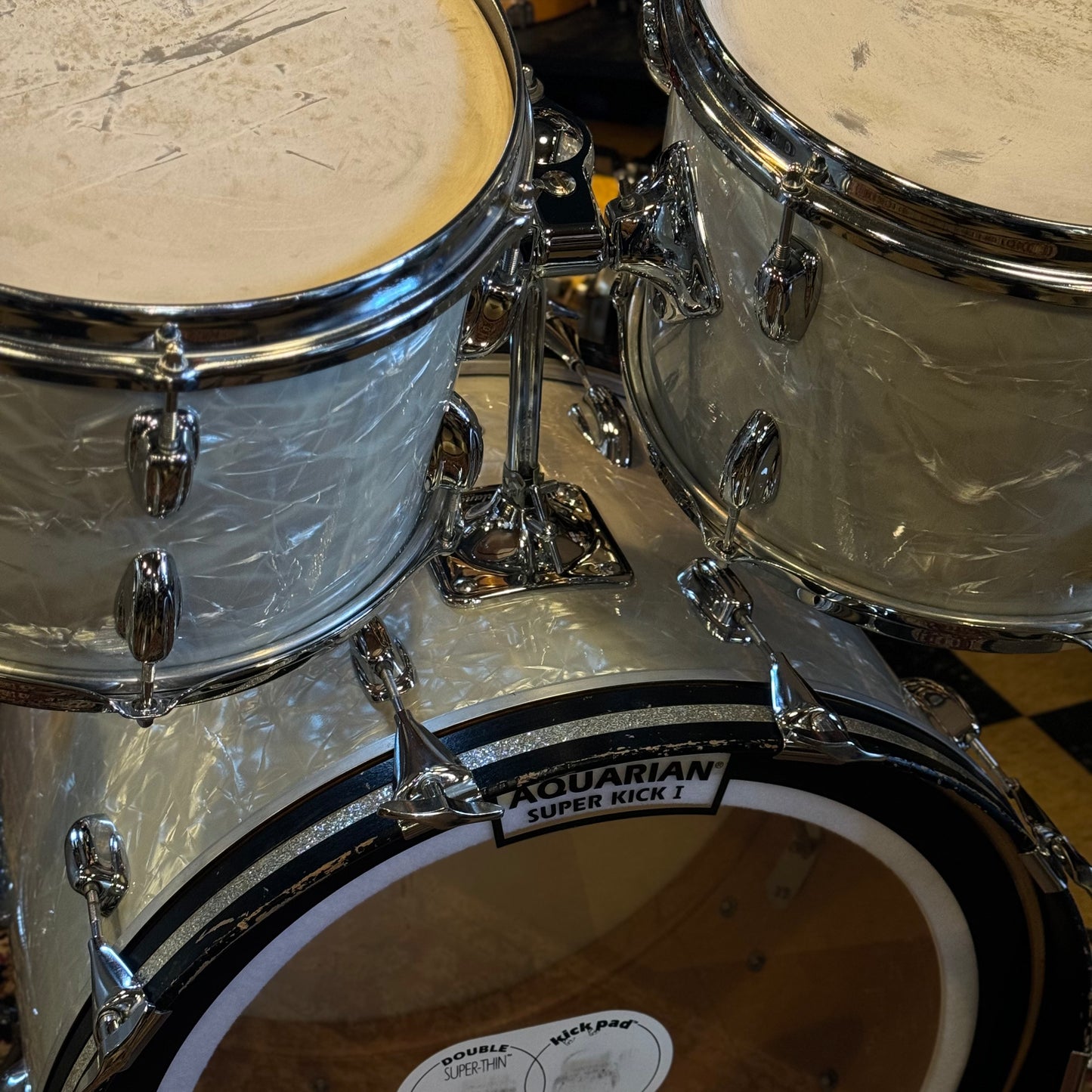 VINTAGE 1970's Slingerland Modern Solo Outfit in White Marine Pearl - 14x22, 8x12, 9x13, 14x16