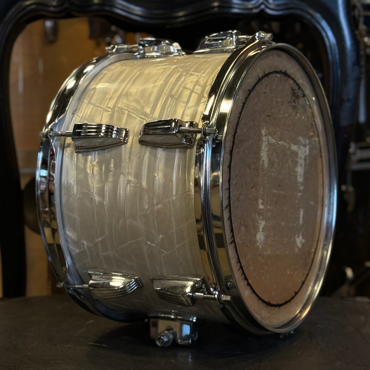 VINTAGE 1970's Ludwig 8x12 Tom in White Marine Pearl