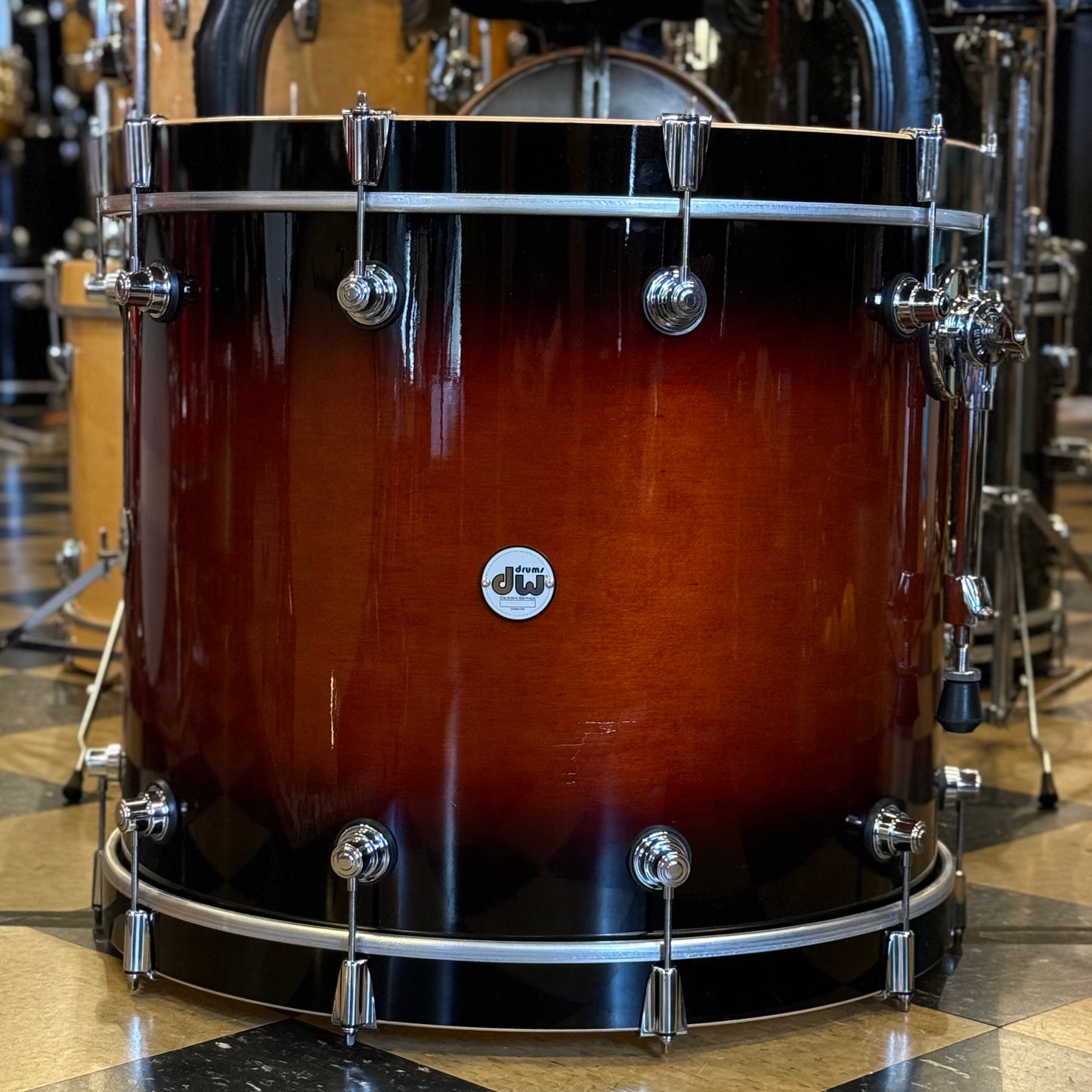 USED DW Design 18x22 Bass Drum in Tobacco Burst
