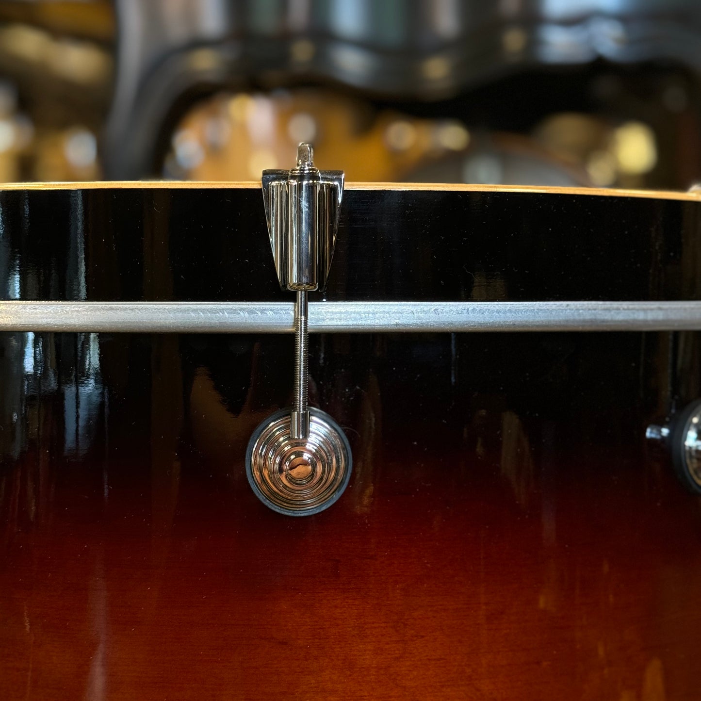 USED DW Design 18x22 Bass Drum in Tobacco Burst