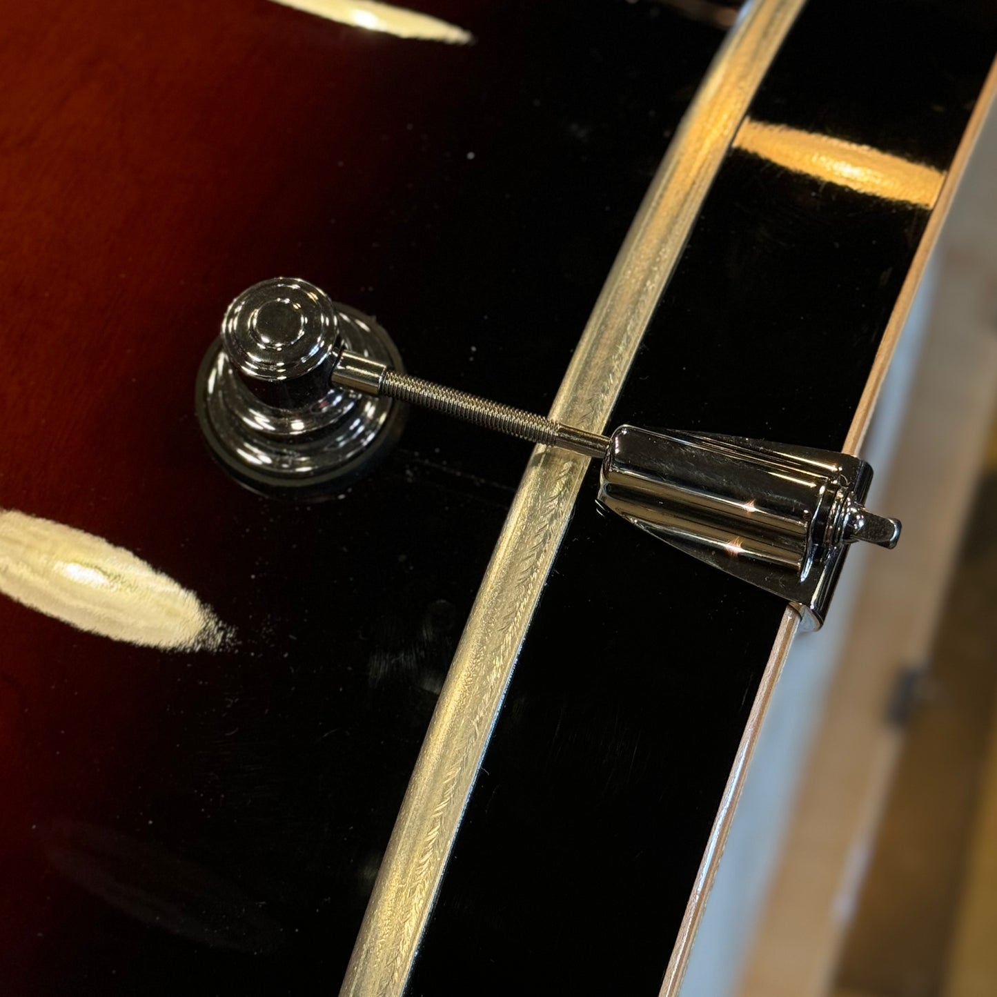 USED DW Design 18x22 Bass Drum in Tobacco Burst