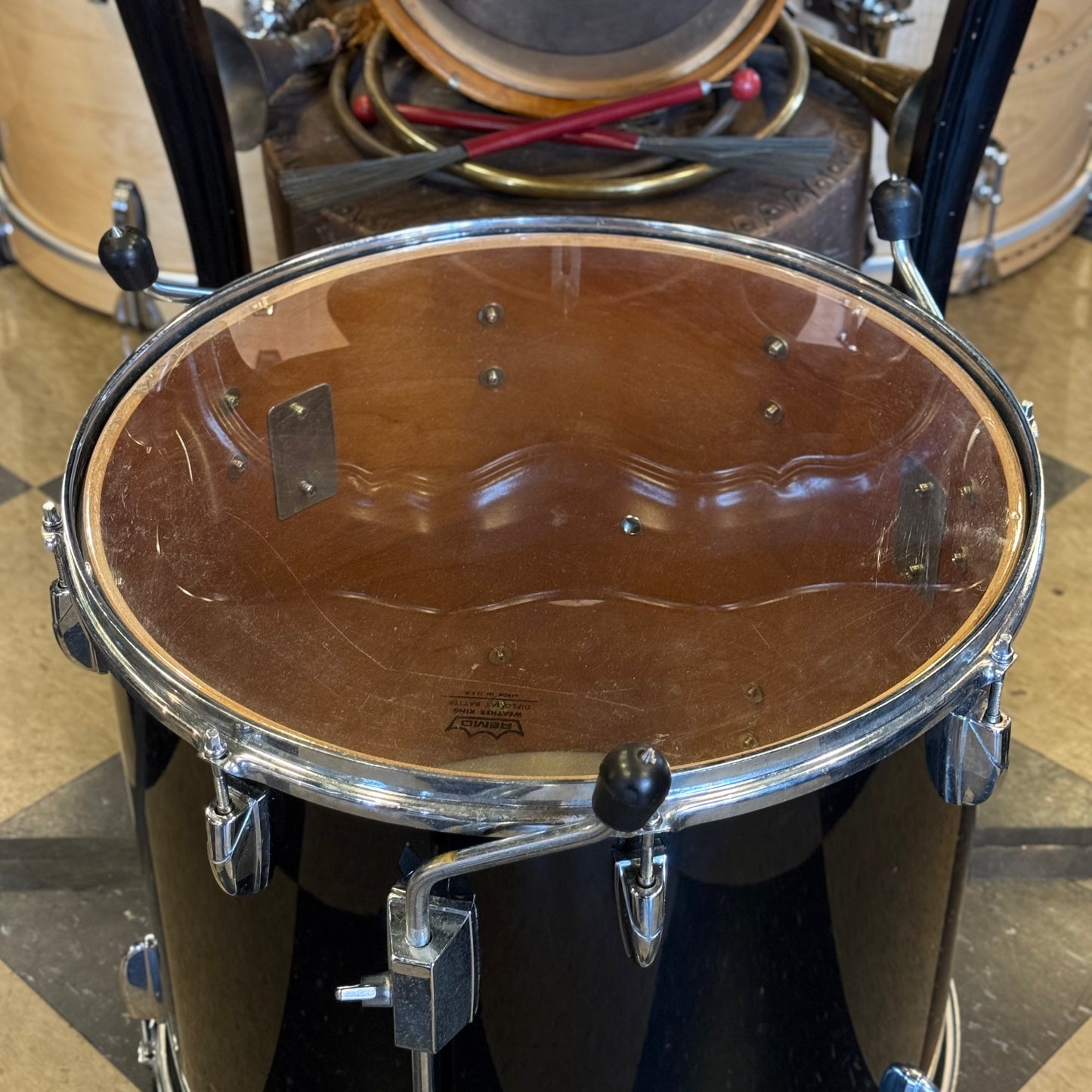 VINTAGE 1980's Yamaha Tour Custom 16x18 Floor Tom in Black Lacquer