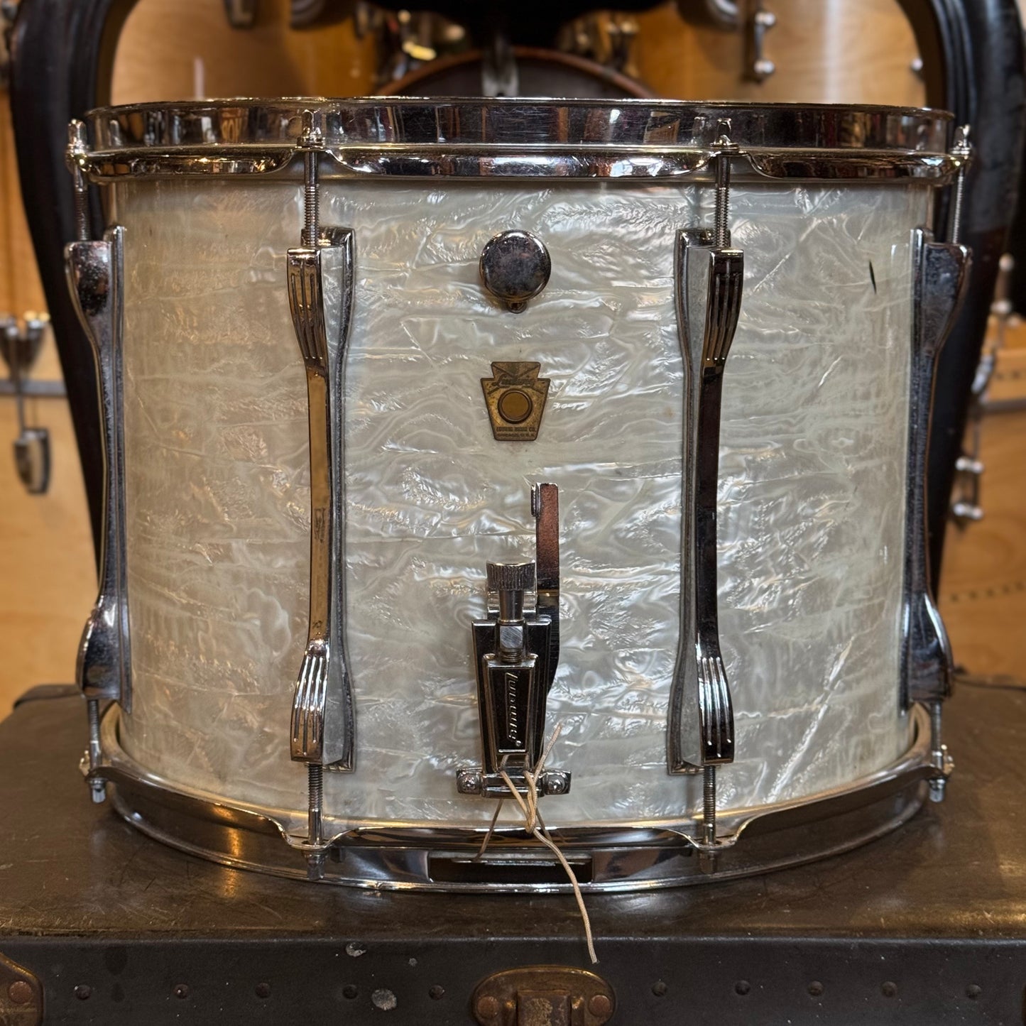 VINTAGE 1968 Ludwig 10x14 Keystone Badge Snare Drum in White Marine Pearl