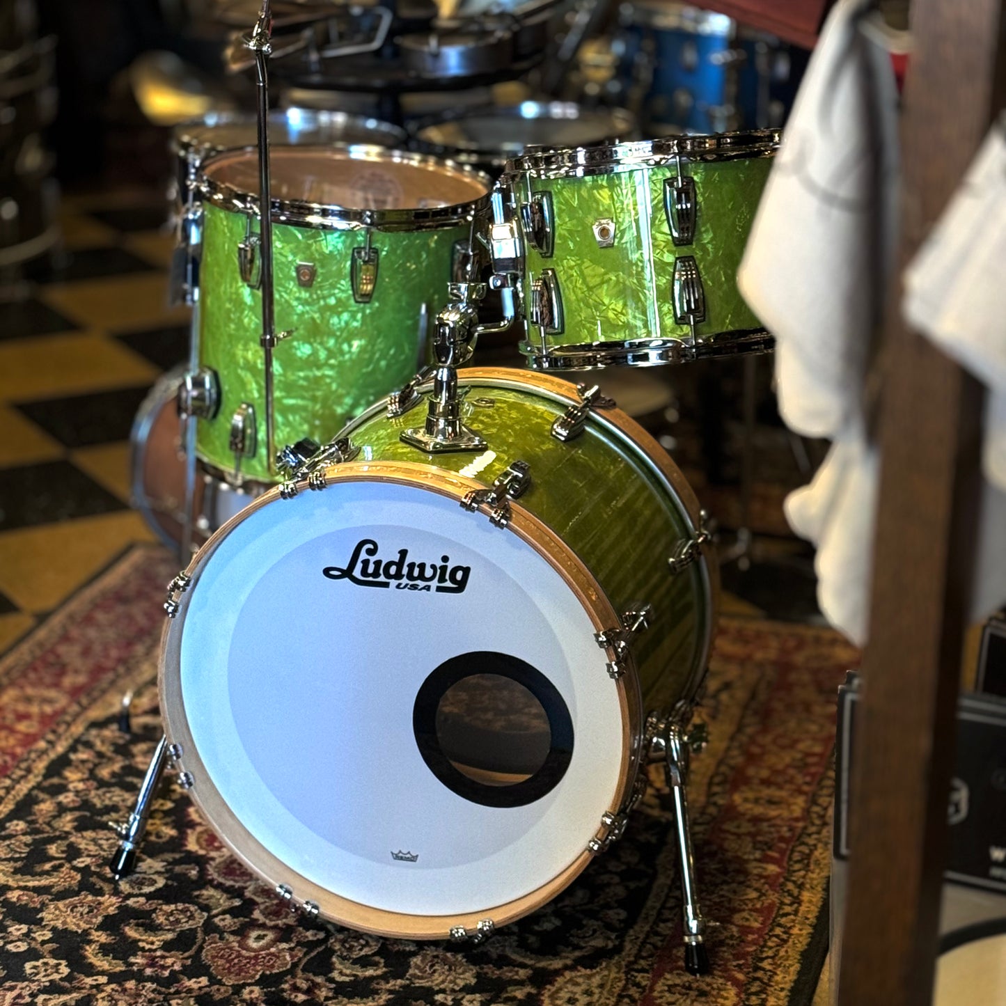 USED Ludwig Classic Maple Downbeat Outfit in Exclusive Emerald Pearl - 14x20, 8x12, 14x14