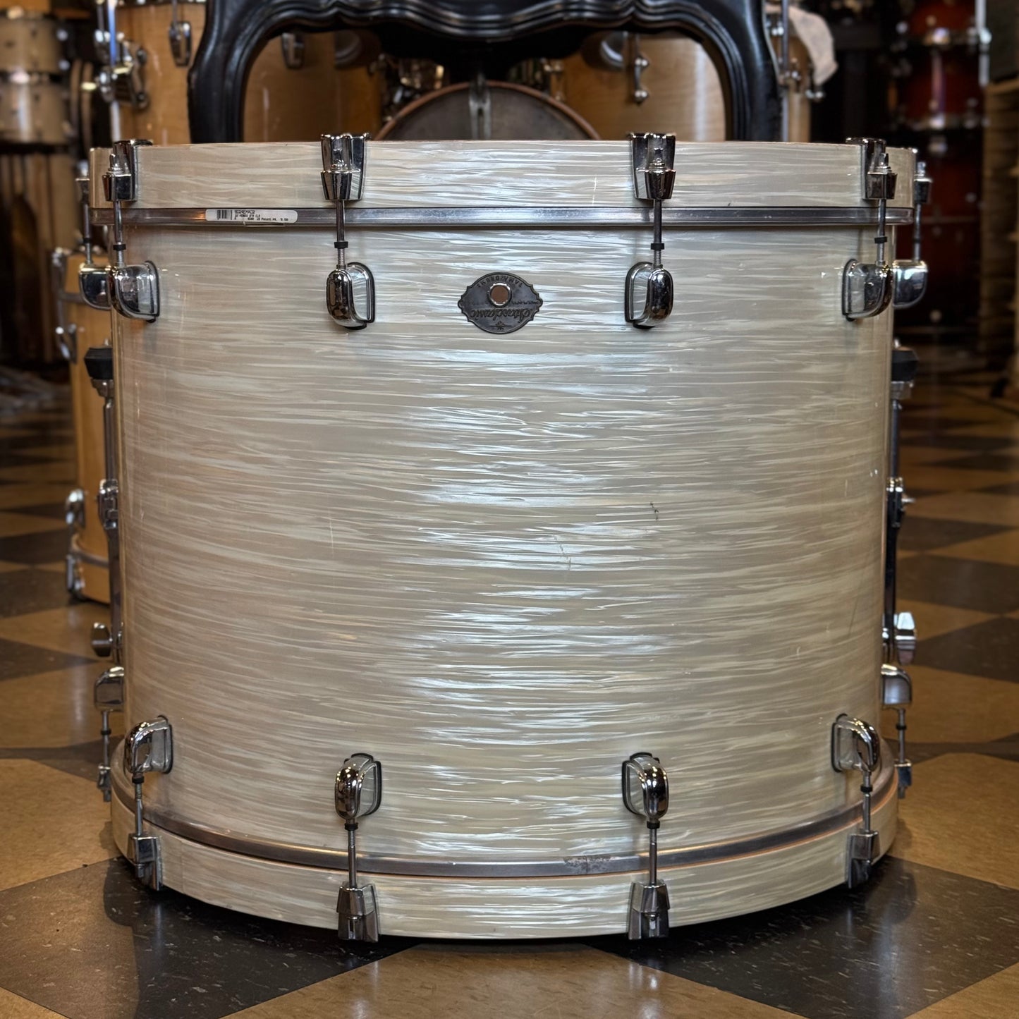 USED Tama Starclassic 18x22 Performer Series in White Silk