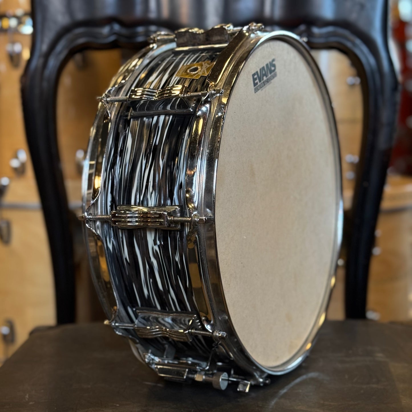 USED 1990's Ludwig 5.5x14 Monroe Badge Classic Snare Drum in Black Oyster