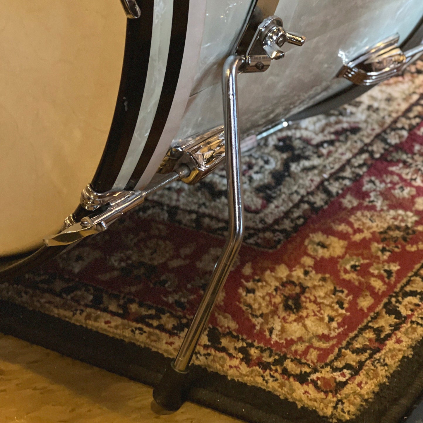 VINTAGE 1958 WFL Buddy Rich Super Classic Outfit in White Marine Pearl - 14x22, 9x13, 16x16, 5.5x14 Snare