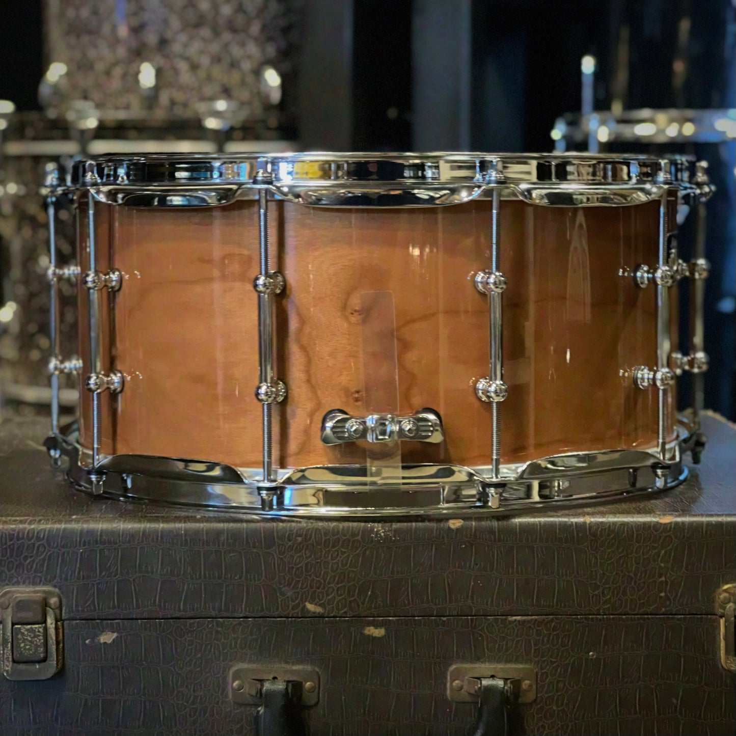 NEW Ludwig 6.5x14 Universal Cherry Snare Drum