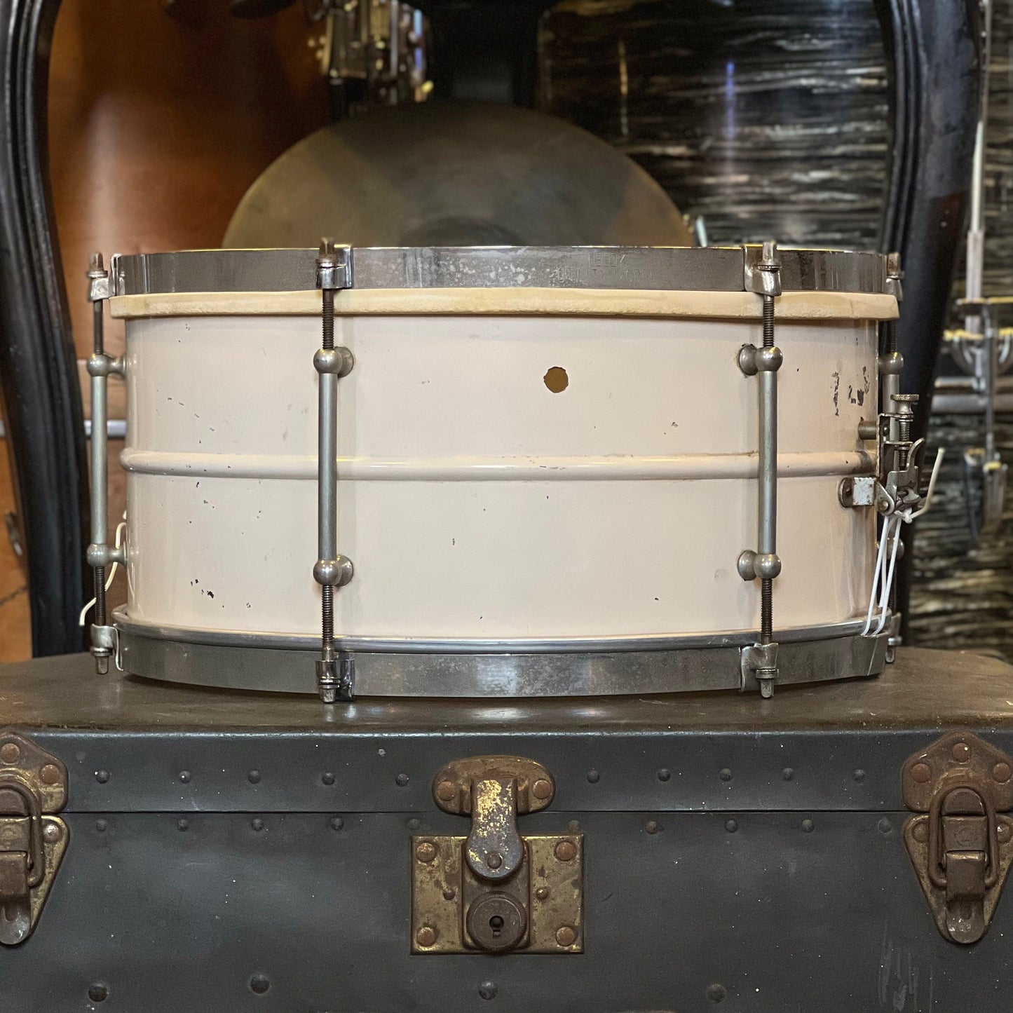 VINTAGE 1930's Leedy 6.5x14 Utility Model 6-Lug Snare Drum in White Enamel
