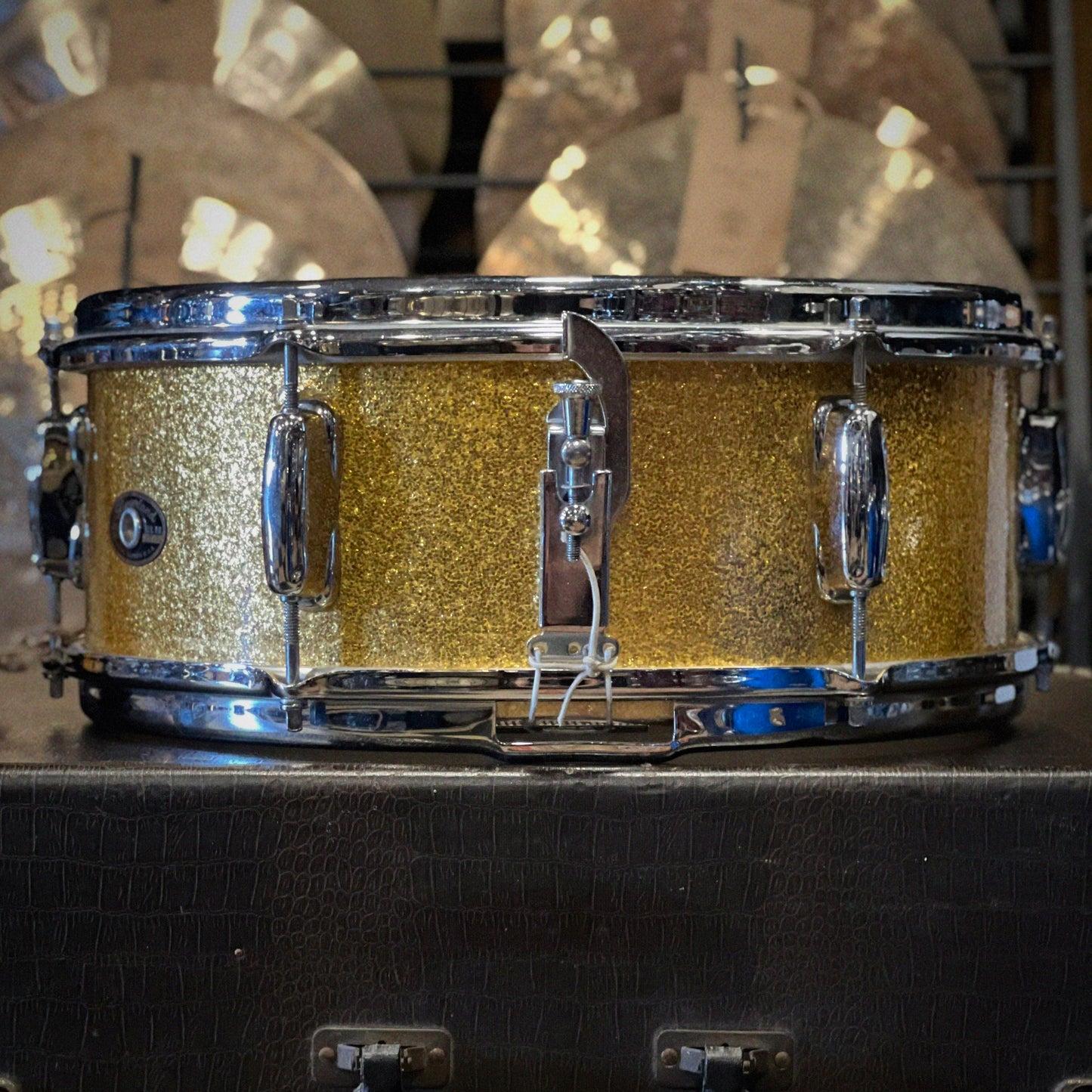 VINTAGE 1960's Slingerland 5.5x14 No. 161 Deluxe Student Model Snare Drum in Gold Sparkle