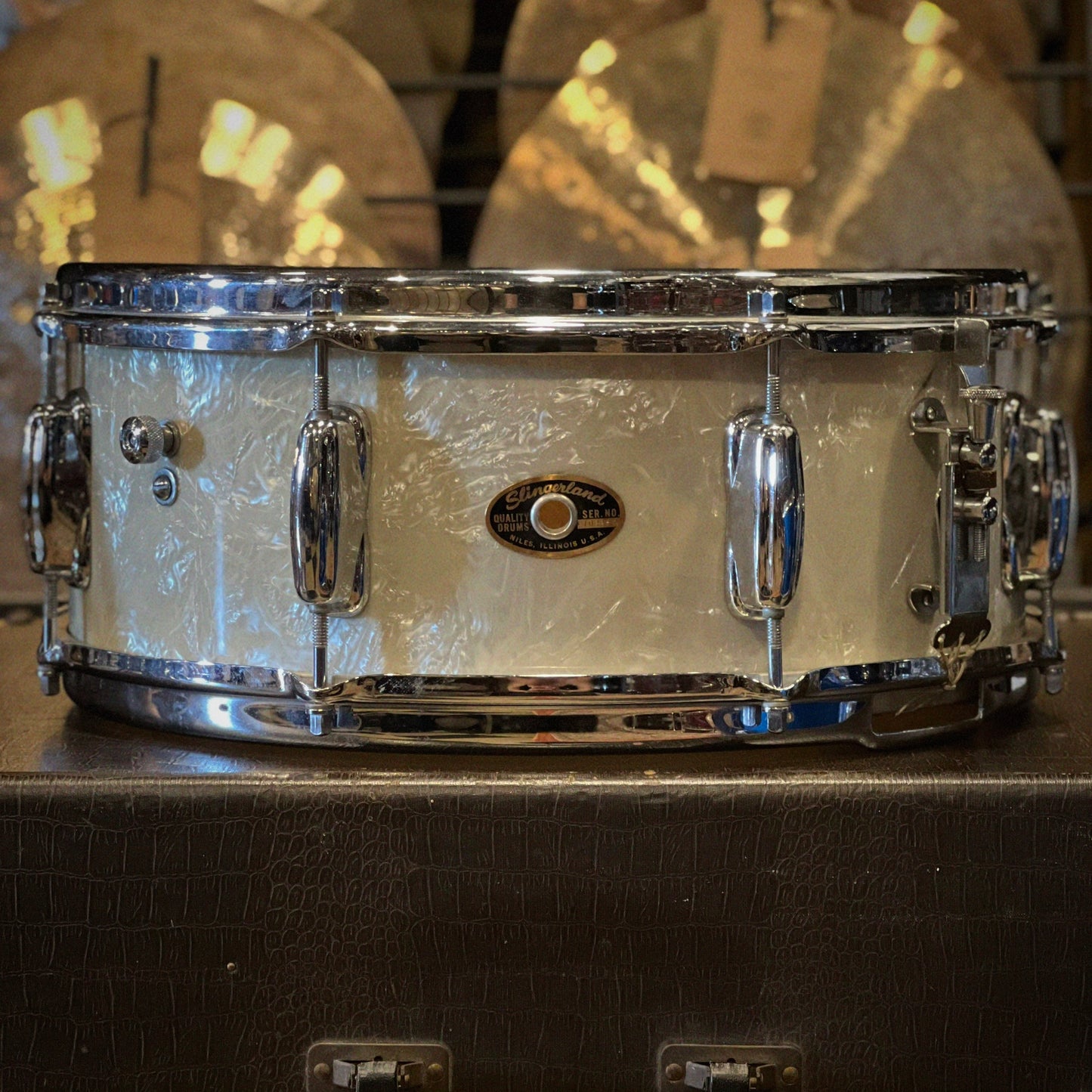 VINTAGE 1960's Slingerland 5.5x14 Hollywood Ace Snare Drum in White Marine Pearl