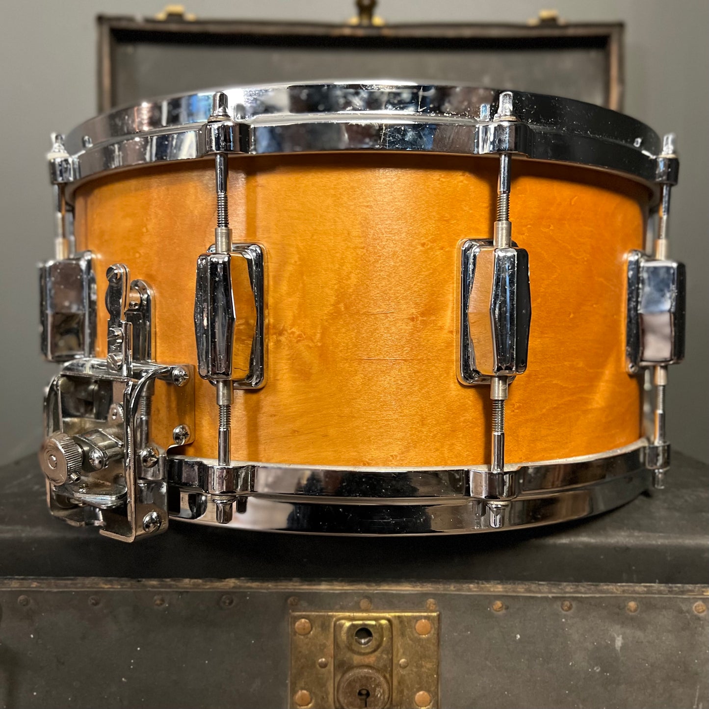 VINTAGE 1980s Pearl 6.5x14 Super Sensitive Style Snare Drum in Birdseye Maple Wrap
