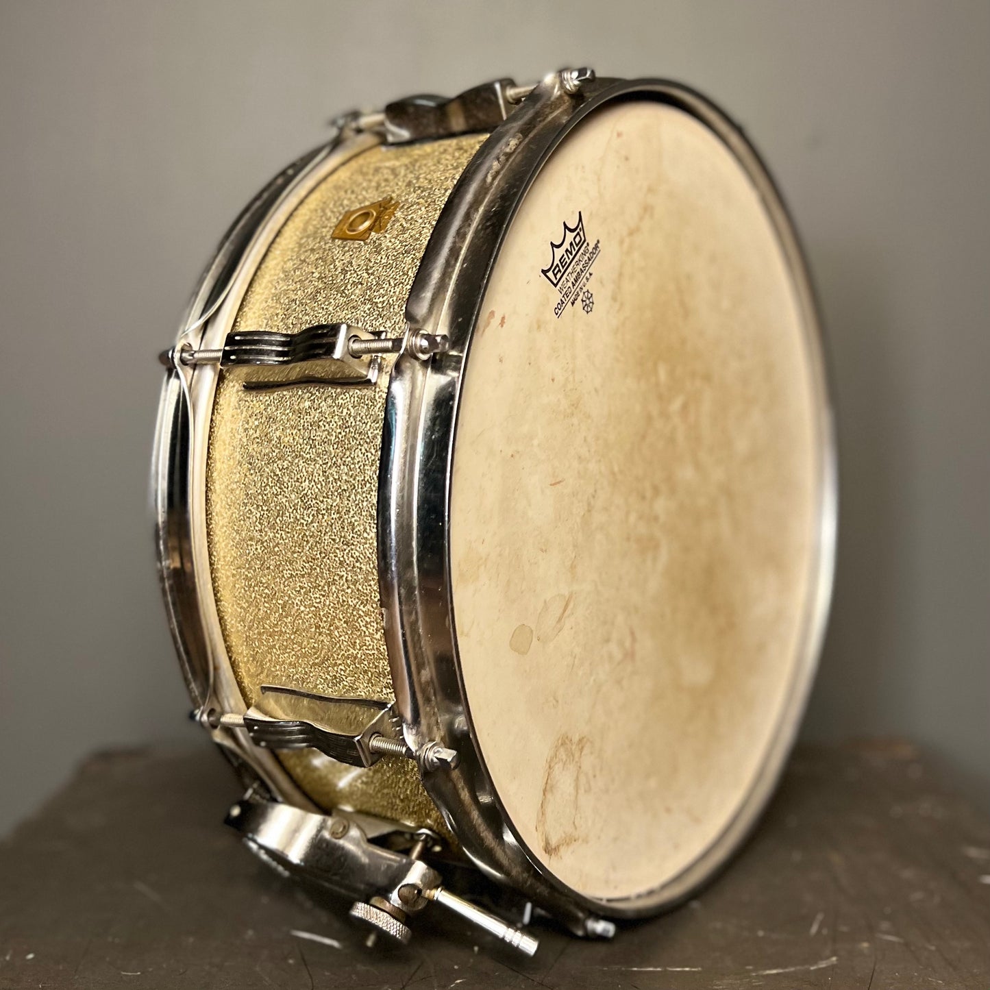 VINTAGE 1968 Ludwig 5.5x14 Super Classic in Gold Sparkle