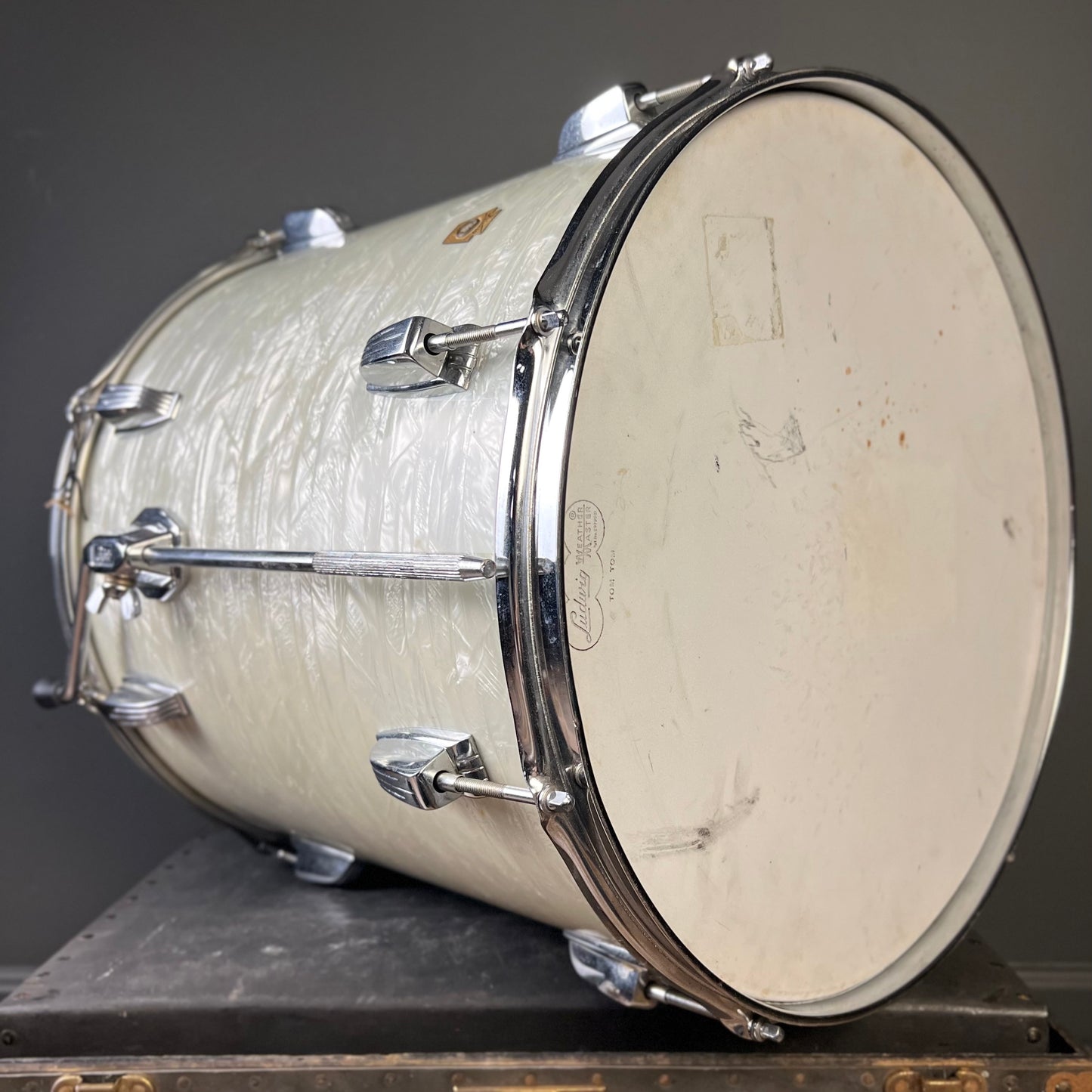 VINTAGE 1960's Ludwig 16x16 Floor Tom in White Marine Pearl