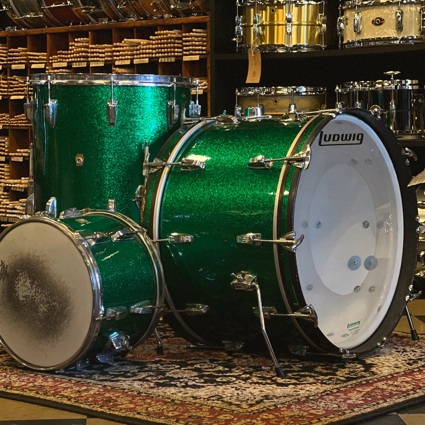 VINTAGE 1960's Ludwig Classic Outfit in Green Sparkle - 14x22, 9x13, 16x16
