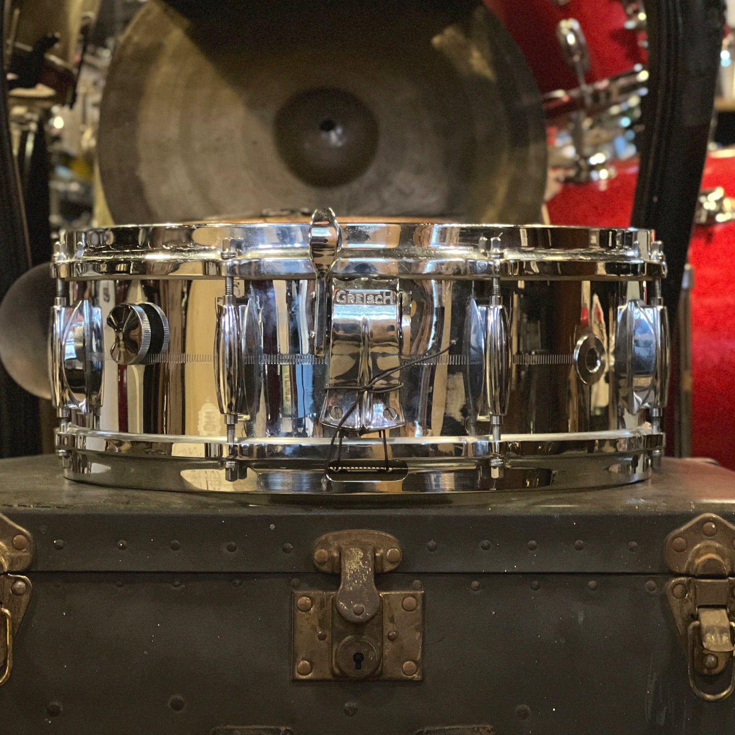VINTAGE 1970's Gretsch 5x14 4160 Chrome over Brass snare drum