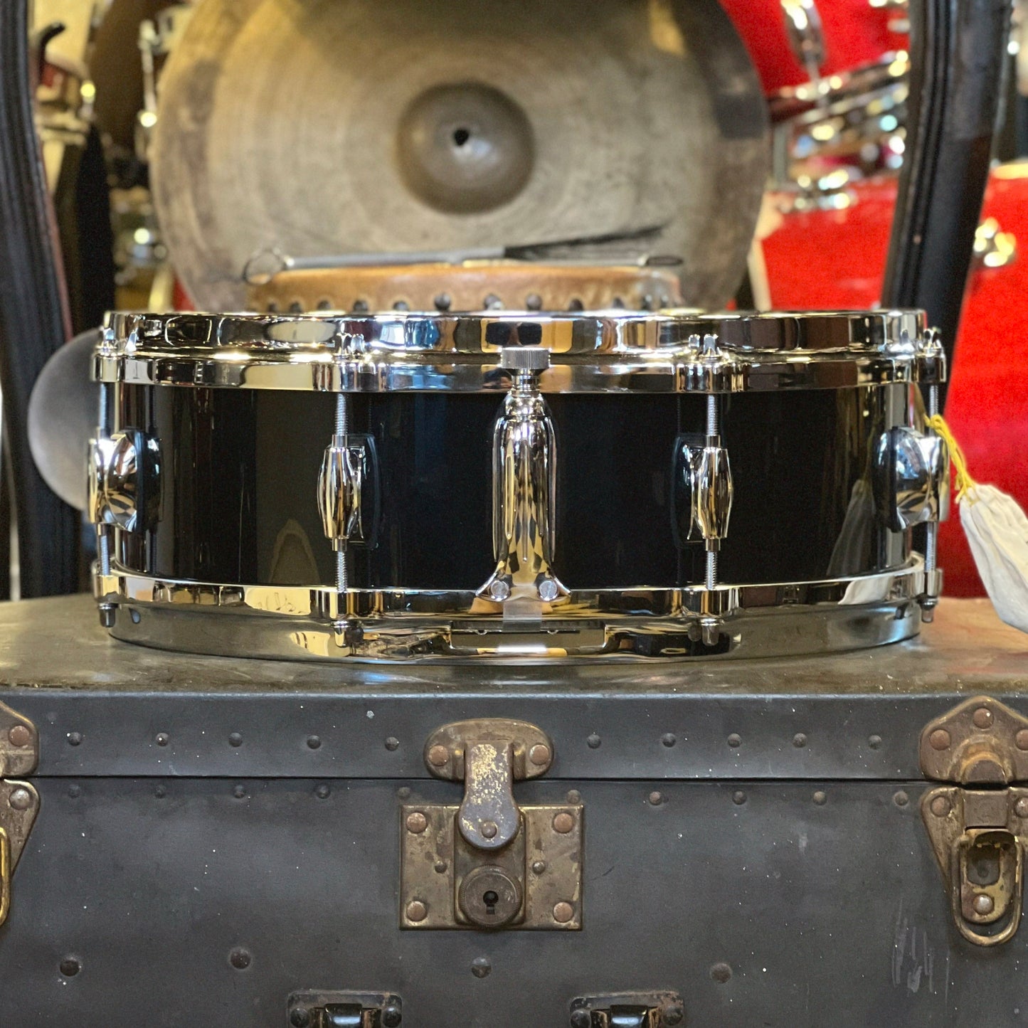 VINTAGE 1970's Gretsch 4.5x14 Vinyard Snare Drum in Black Nitron