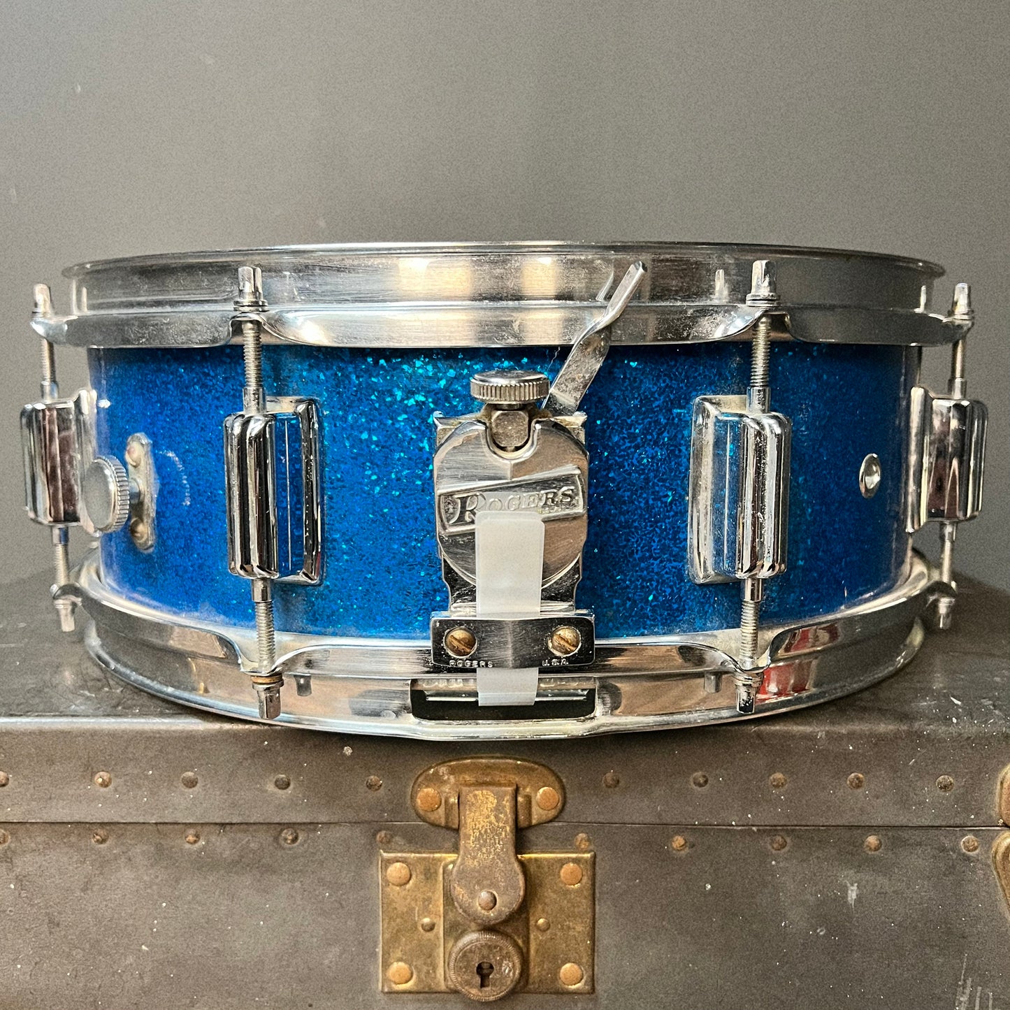 VINTAGE 1960's Rogers 5x14 Powertone Snare Drum in Blue Sparkle