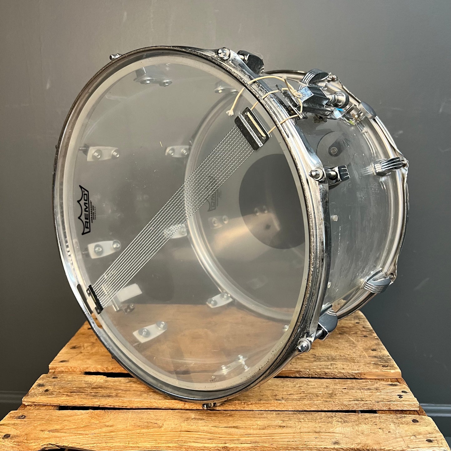 VINTAGE 1970s Ludwig 10x14 Vistalite Marching Snare Drum in Clear Acrylic